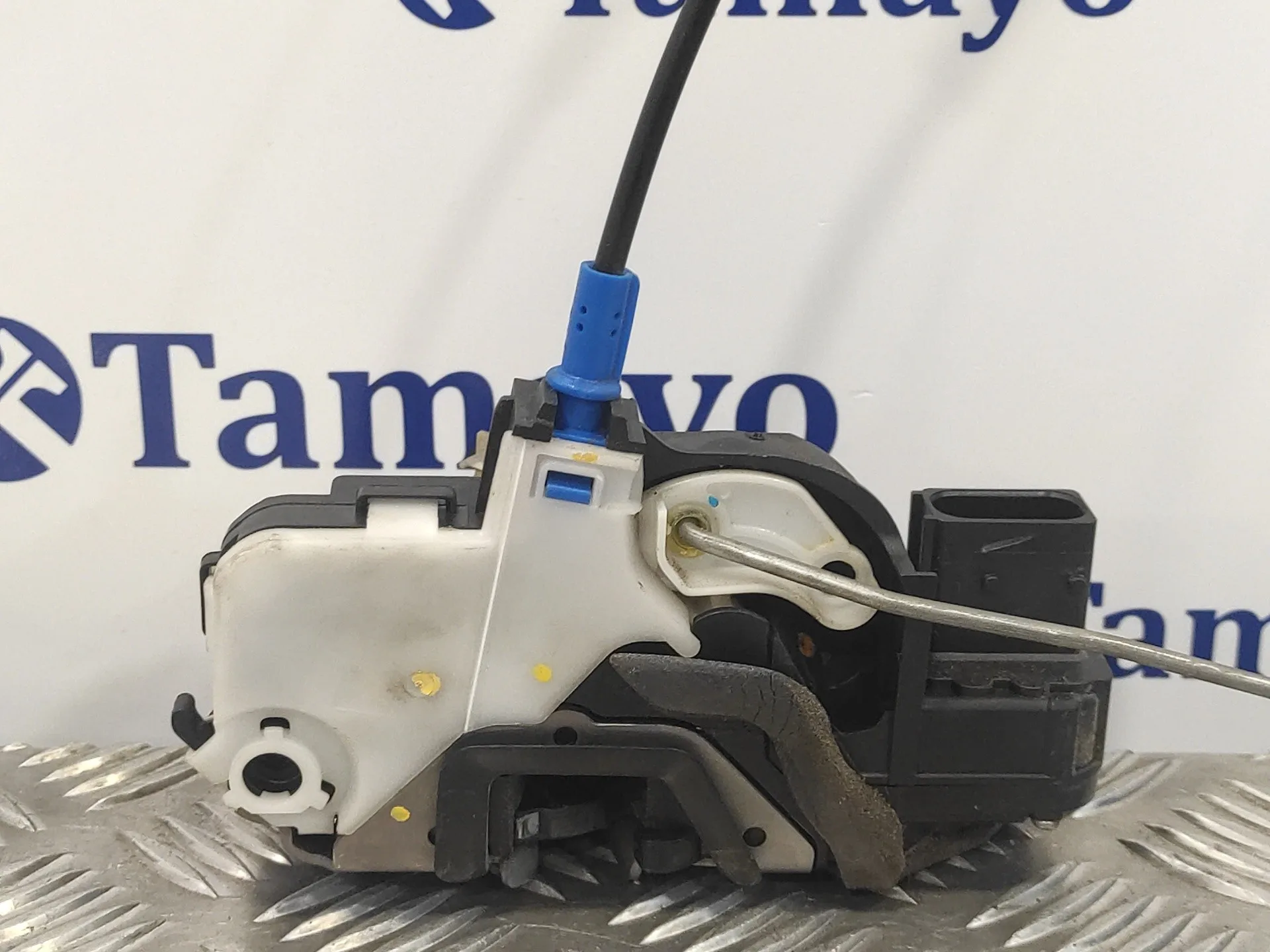 Cerradura Puerta Delantera Derecha para Opel Astra J Lim.