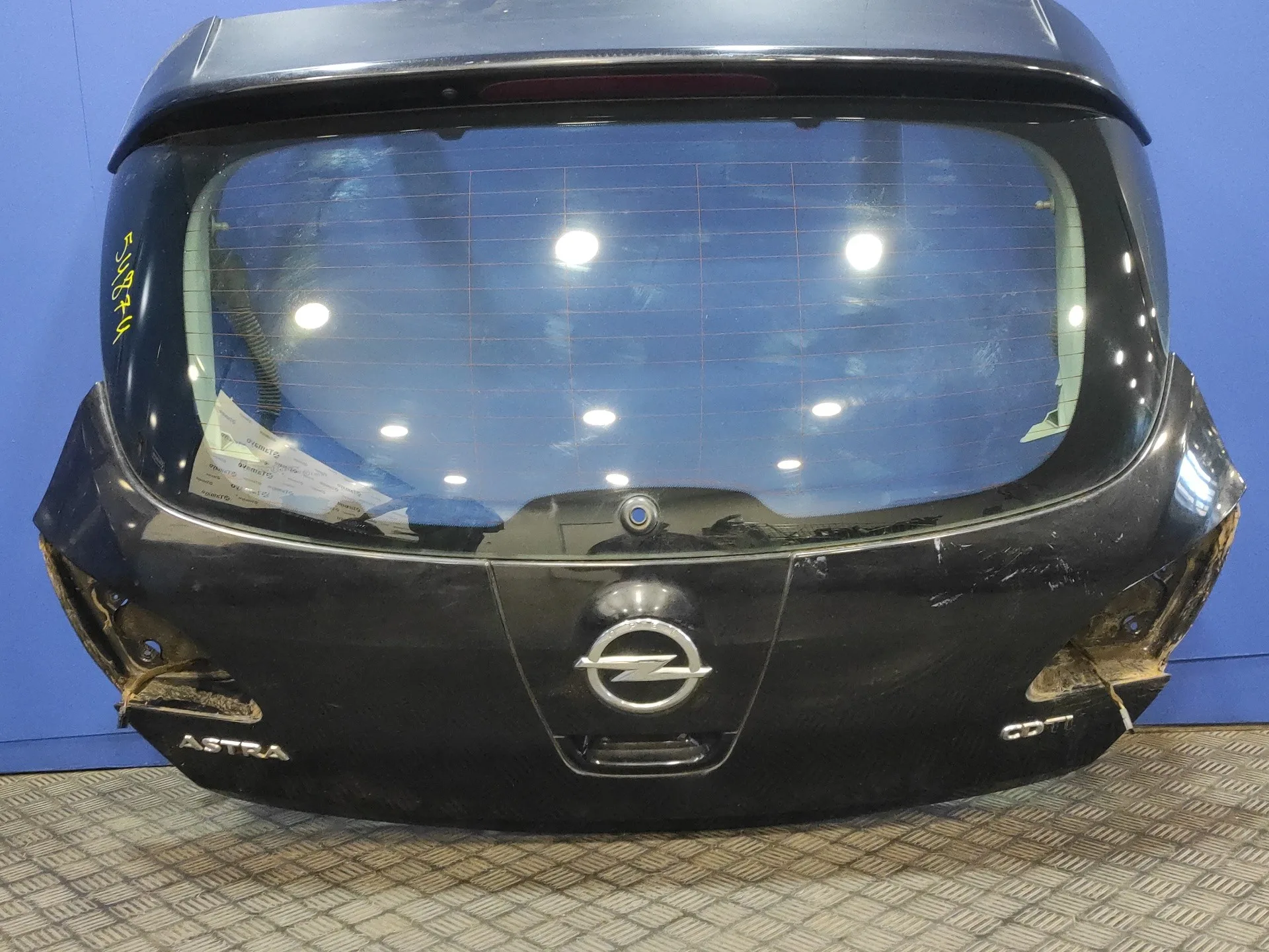 Porton Trasero para Opel Astra J Lim.