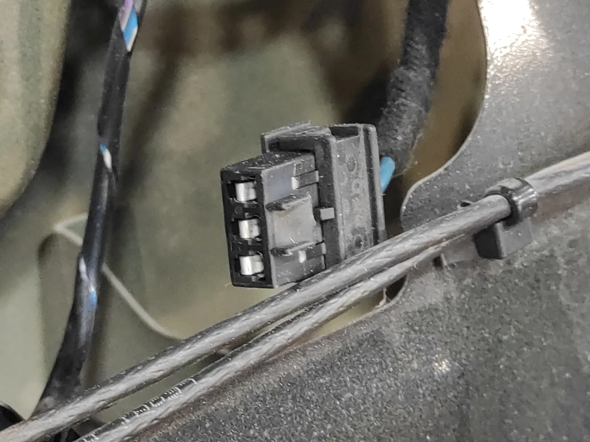 Porton Trasero para Opel Astra J Lim.
