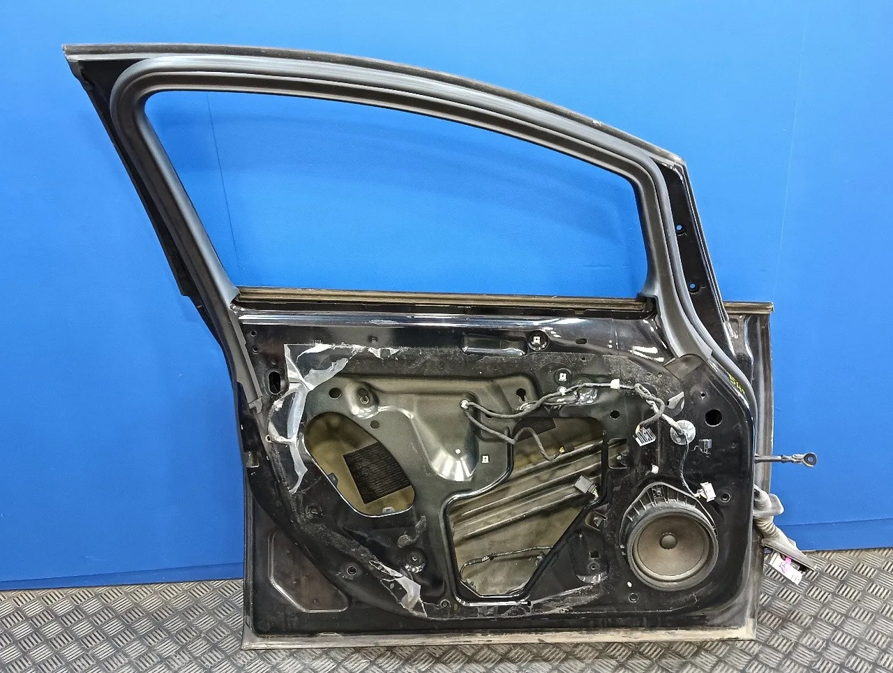 Puerta Delantera Izquierda para Opel Astra J Lim.