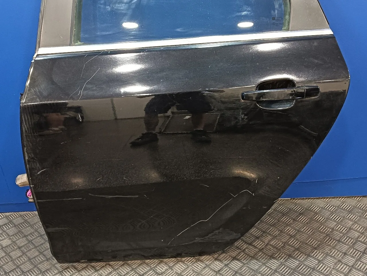 Puerta Trasera Izquierda para Opel Astra J Lim.