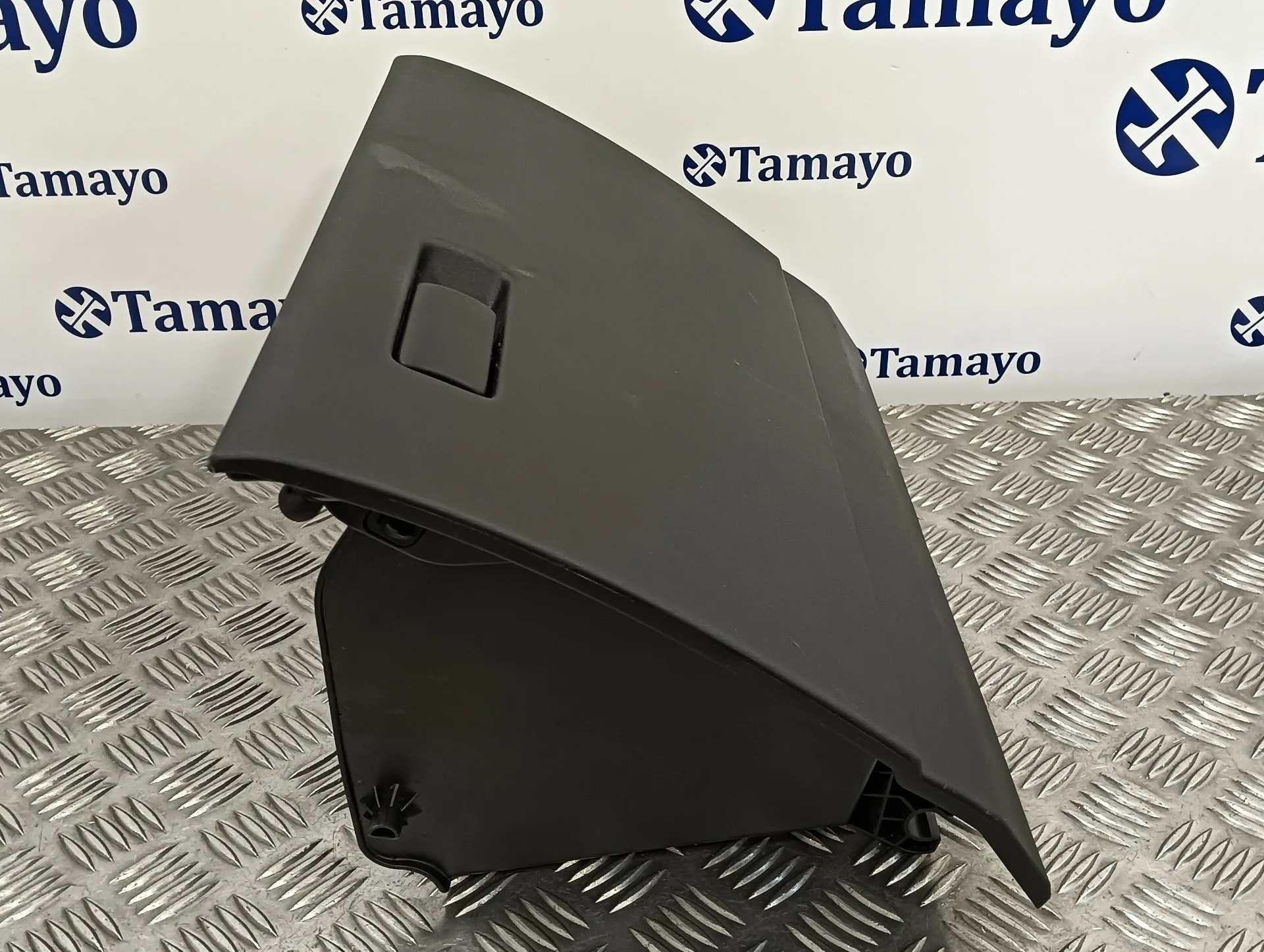 Guantera para Mazda 3 Berlina (Bp)