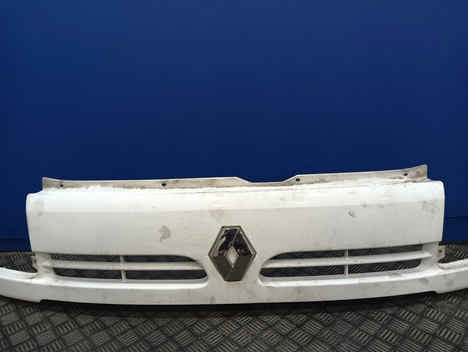 Rejilla Delantera para Renault Master Desde '98