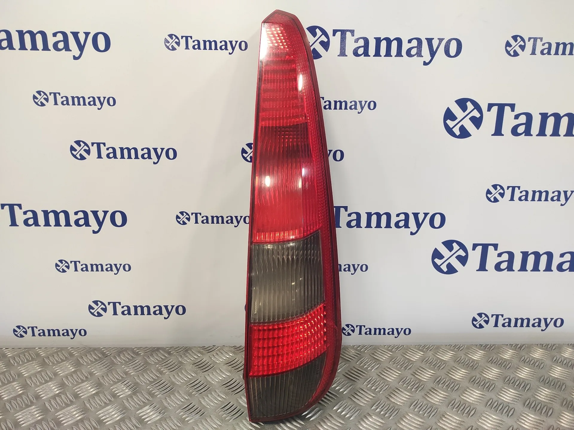 Piloto Trasero Derecho para Ford Fiesta (Cbk)