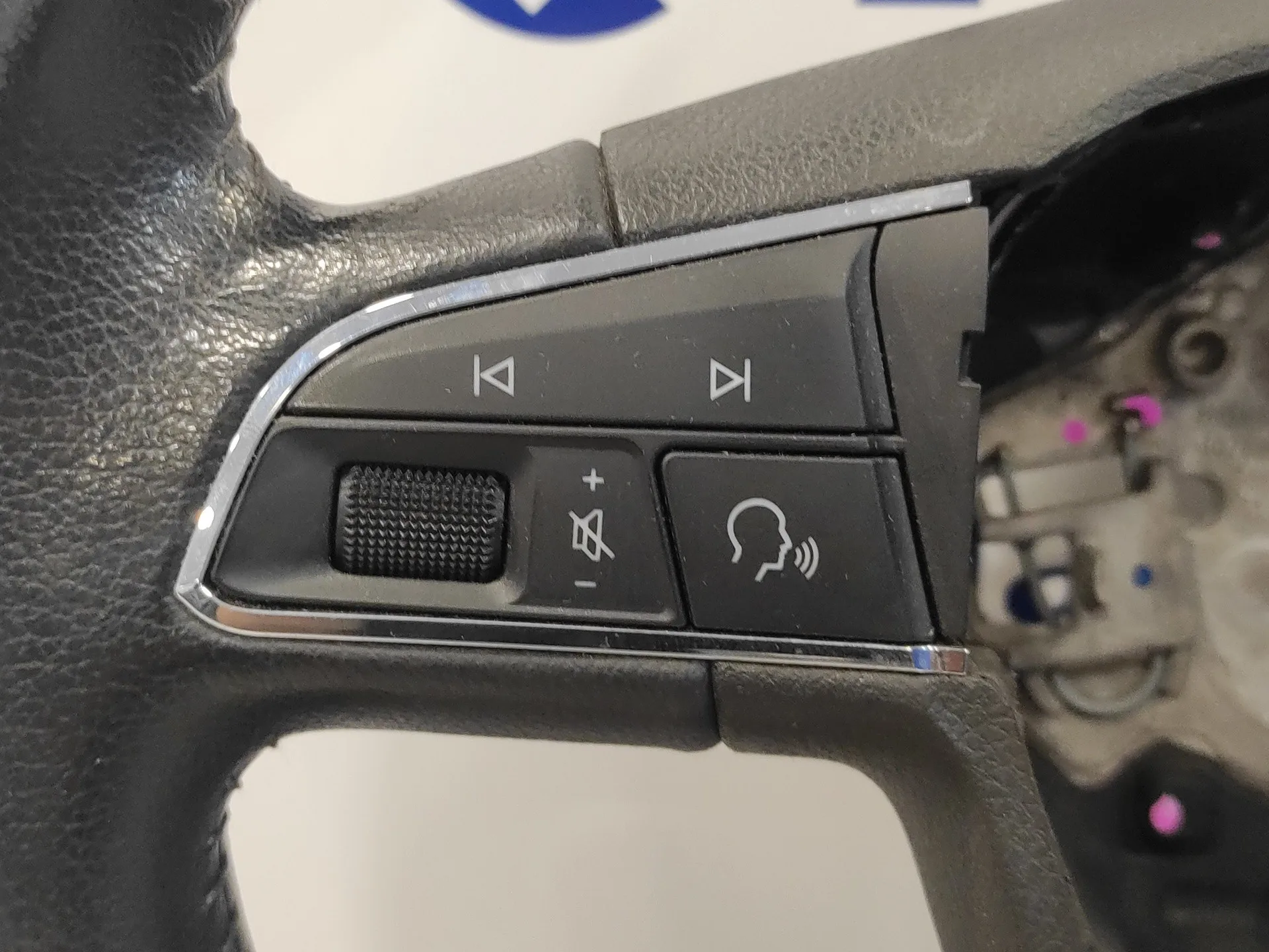 Volante para Seat Ibiza (Kj1)