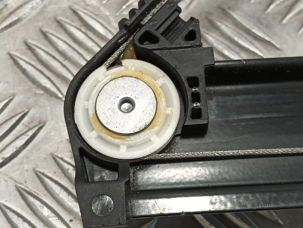 Elevalunas Trasero Izquierdo para Seat Ibiza (Kj1)