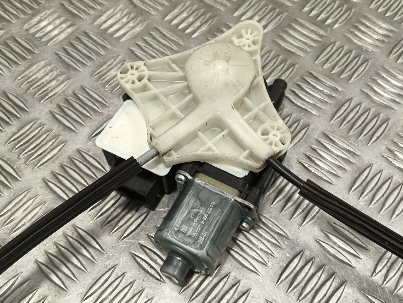 Elevalunas Trasero Izquierdo para Seat Ibiza (Kj1)
