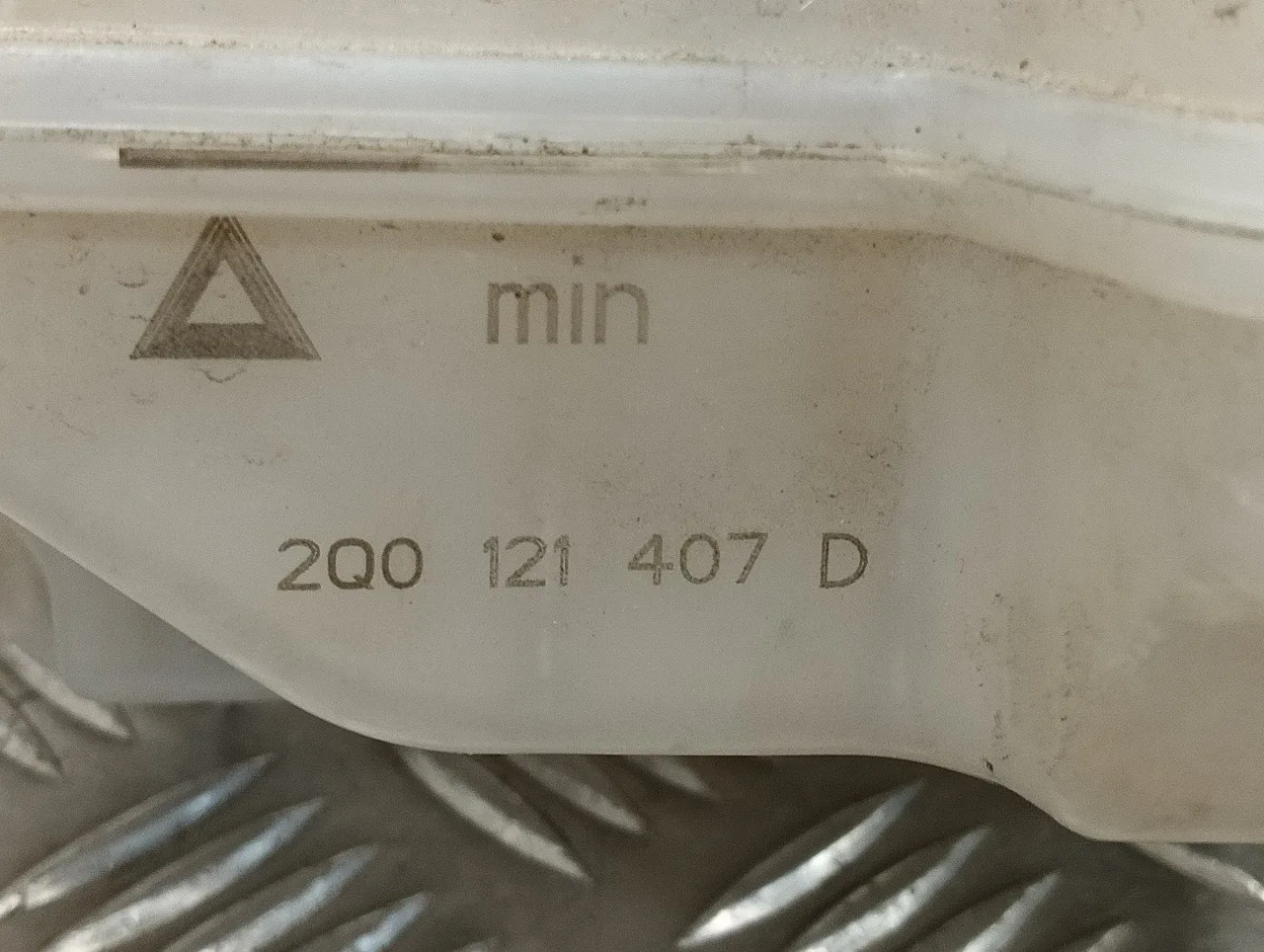 Deposito Expansion para Seat Ibiza (Kj1)