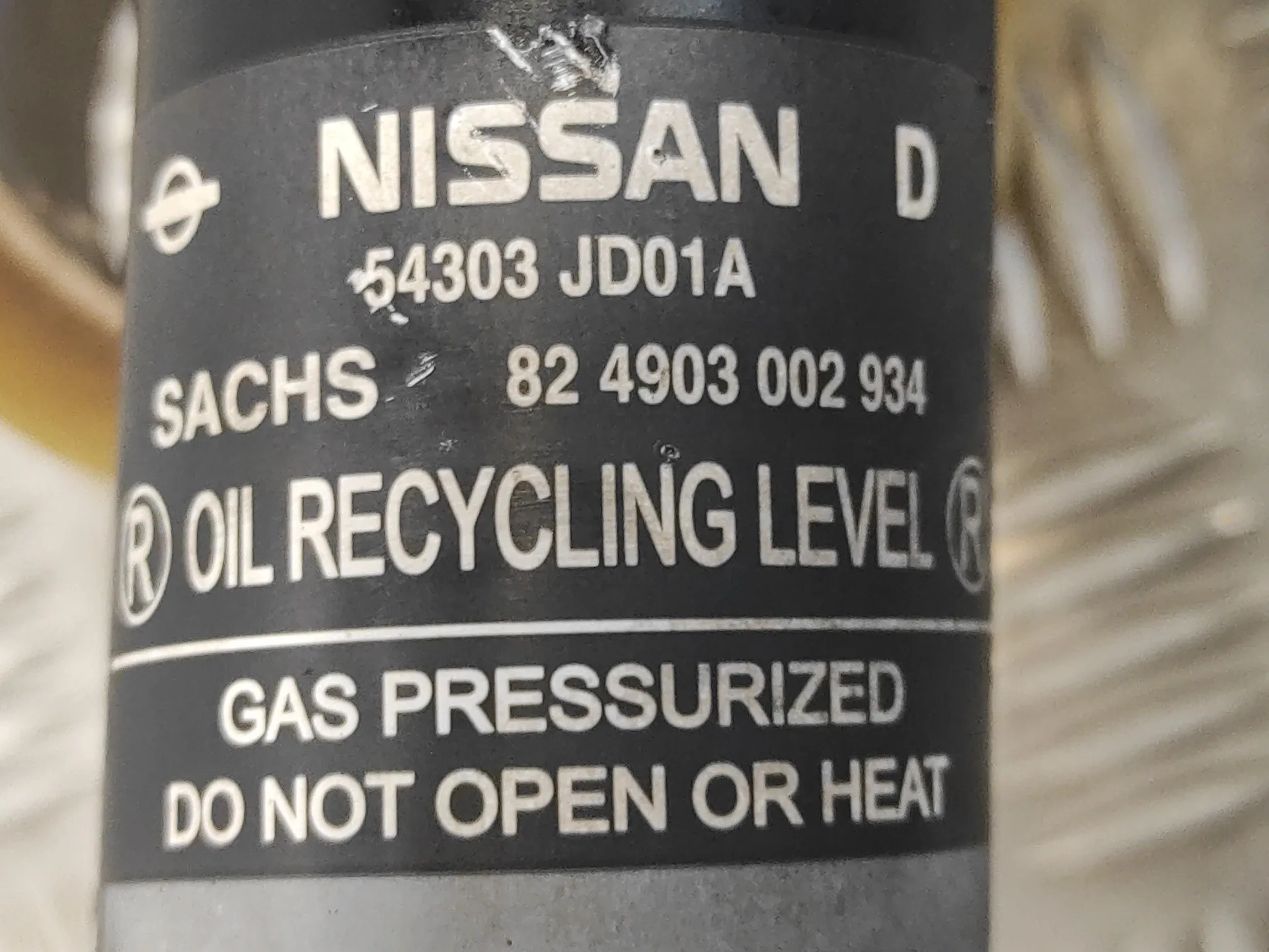 Amortiguador Delantero Izquierdo para Nissan Qashqai (J10)
