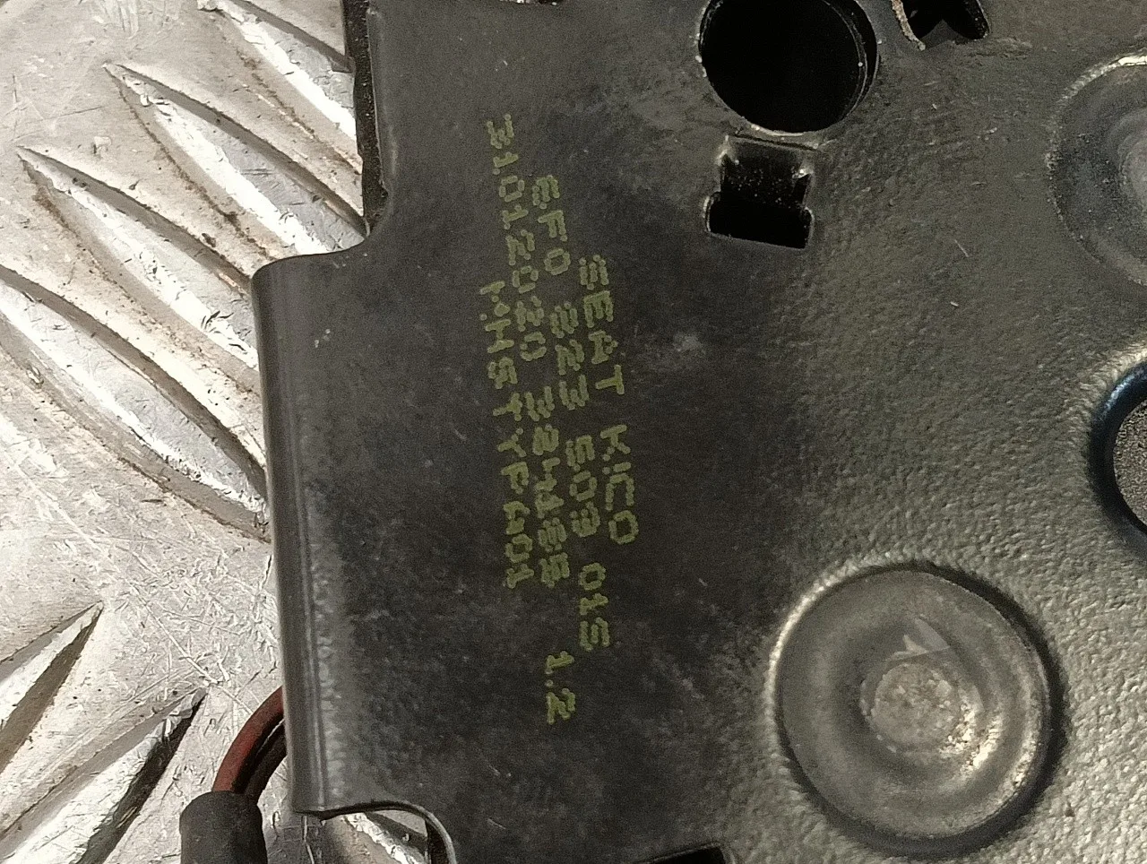 Cerradura Capot para Seat Ibiza (Kj1)