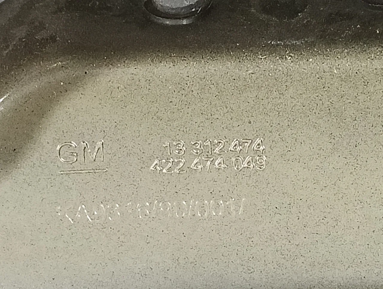 Travesano Superior para Opel Astra J Lim.