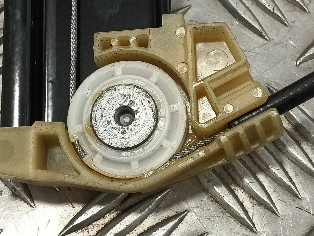 Elevalunas Delantero Derecho para Seat Ibiza (Kj1)