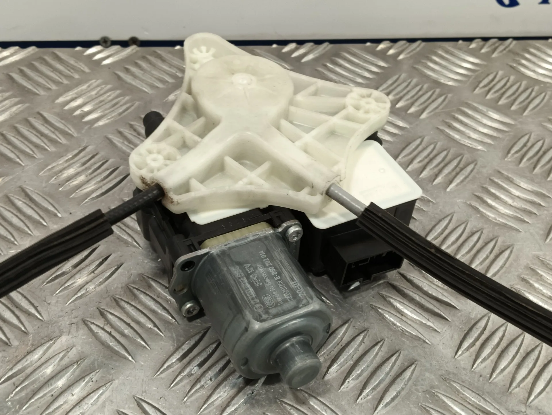 Elevalunas Trasero Derecho para Seat Ibiza (Kj1)