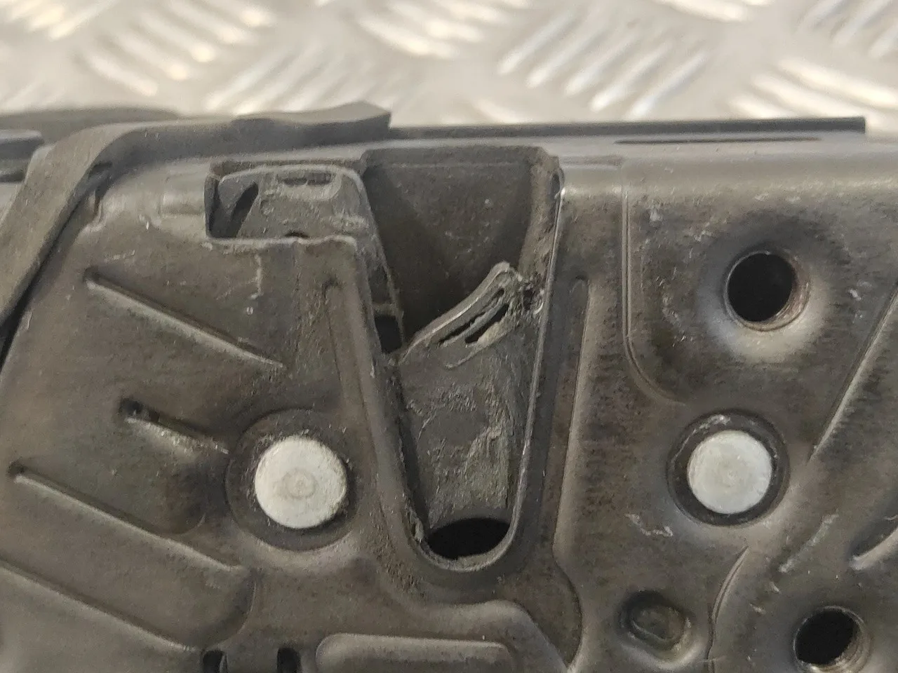 Cerradura Puerta Trasera Izquierda para Seat Ibiza (Kj1)