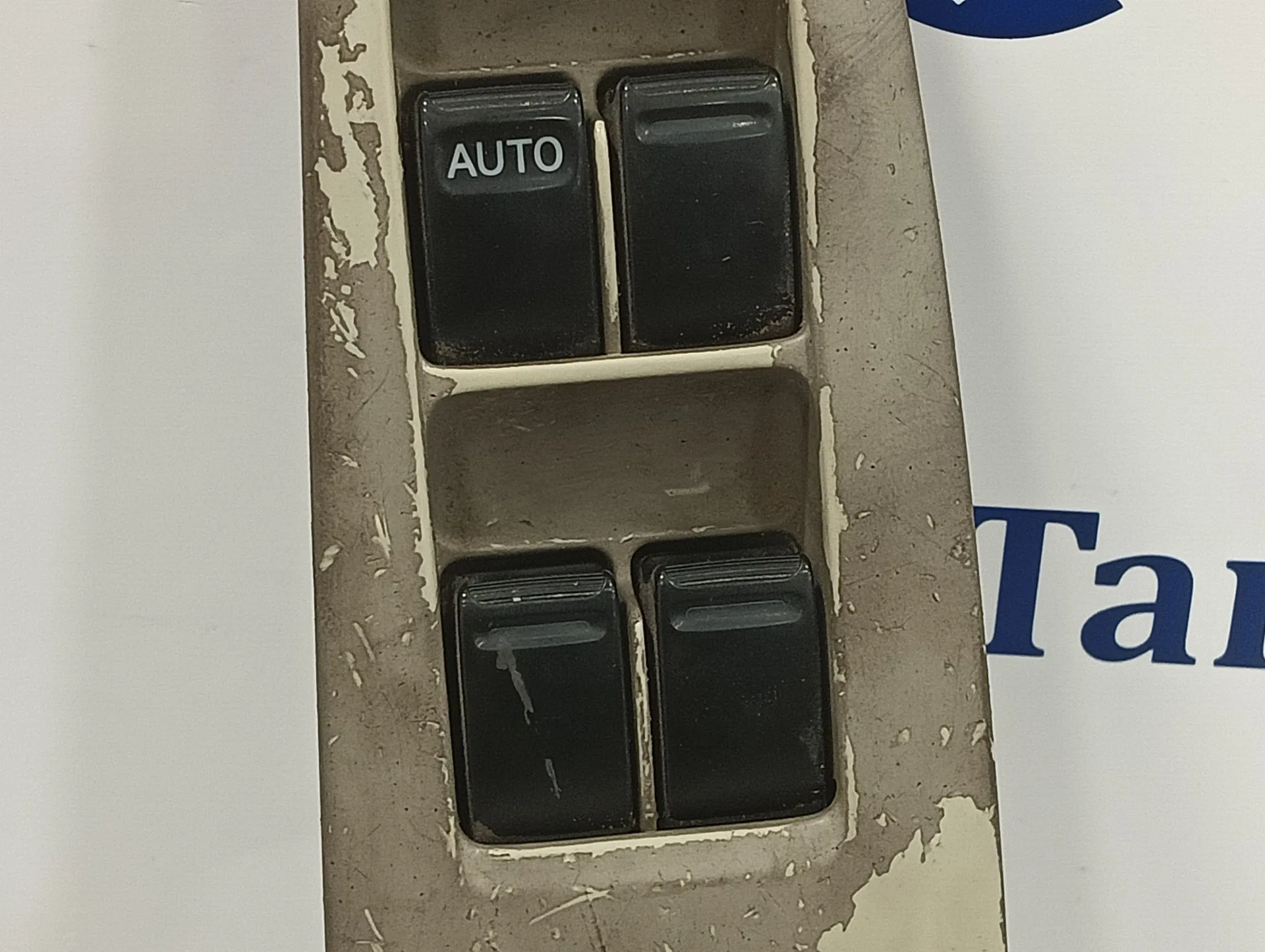 Mando Elevalunas Delantero Izquierdo para Nissan Primera Berlina (P12)