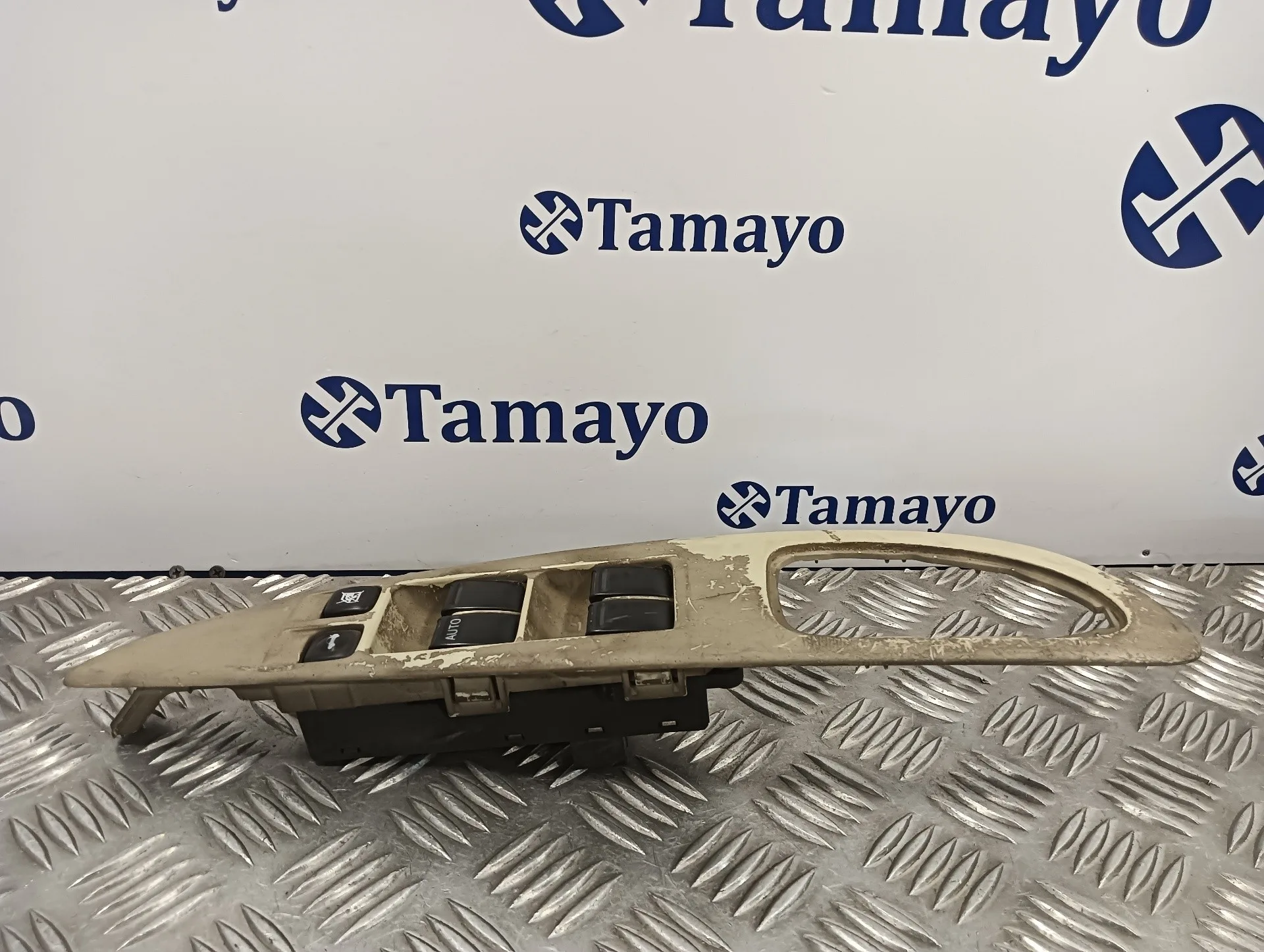 Mando Elevalunas Delantero Izquierdo para Nissan Primera Berlina (P12)