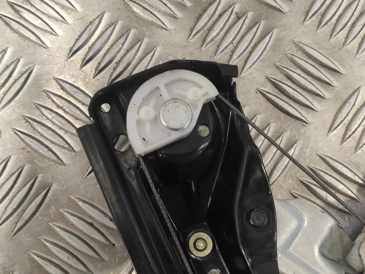 Elevalunas Delantero Derecho para Ford Focus Berlina (Cak)