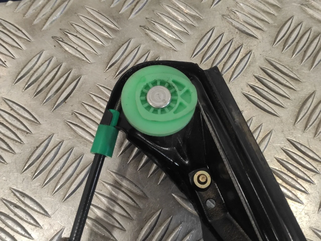 Elevalunas Delantero Derecho para Ford Focus Berlina (Cak)