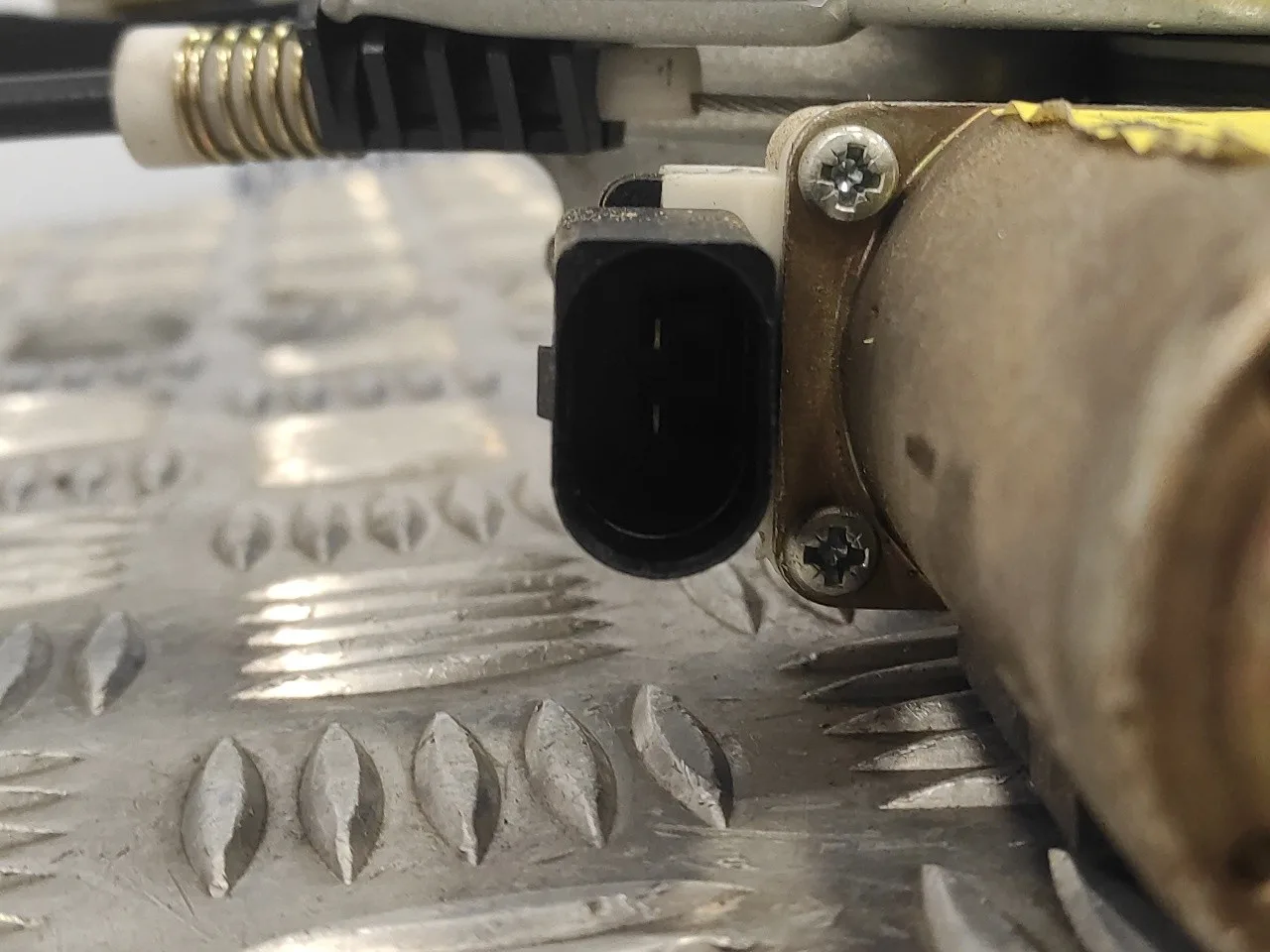 Elevalunas Delantero Derecho para Ford Focus Berlina (Cak)