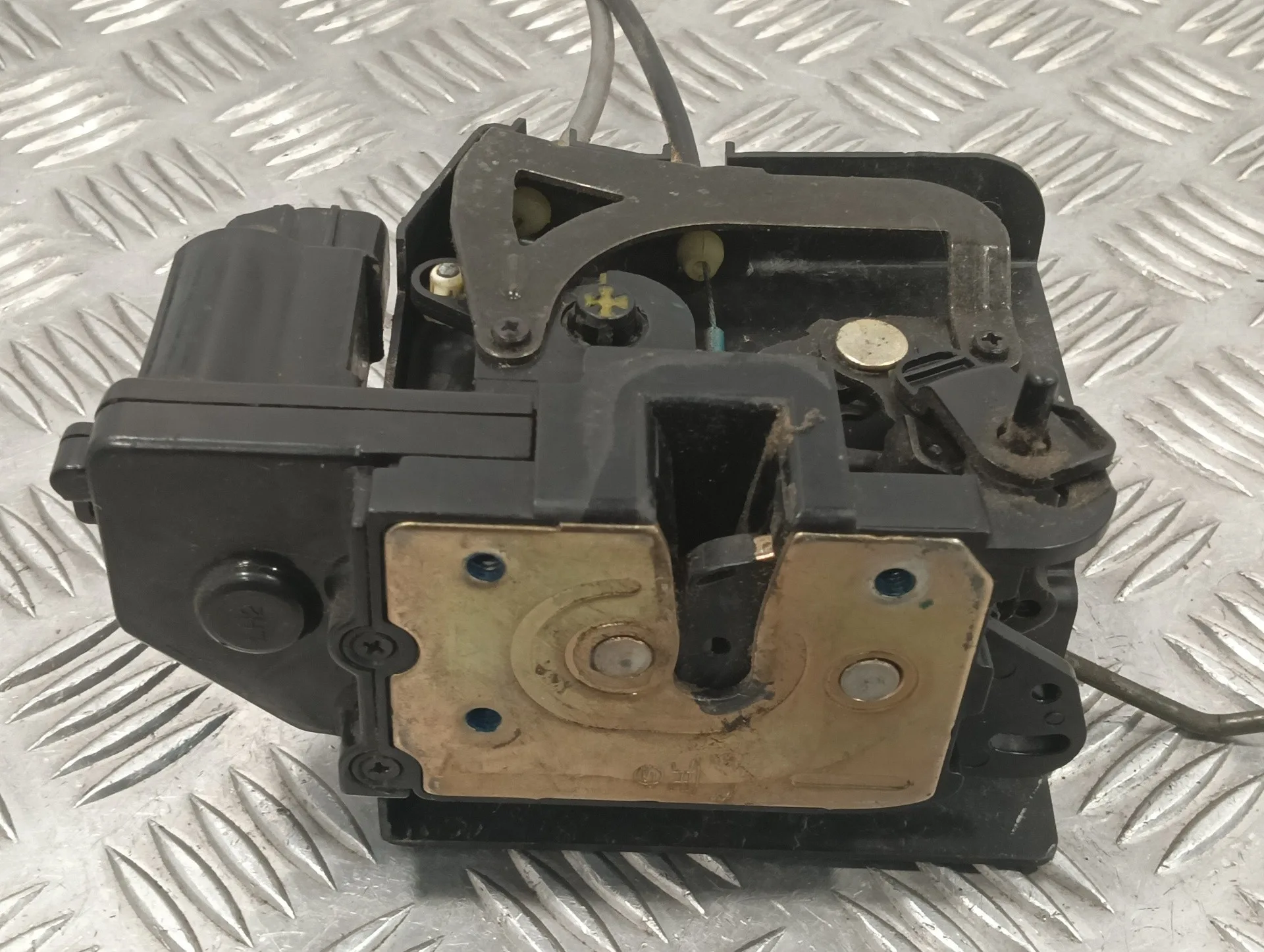 Cerradura Puerta Trasera Izquierda para Ssangyong Rodius