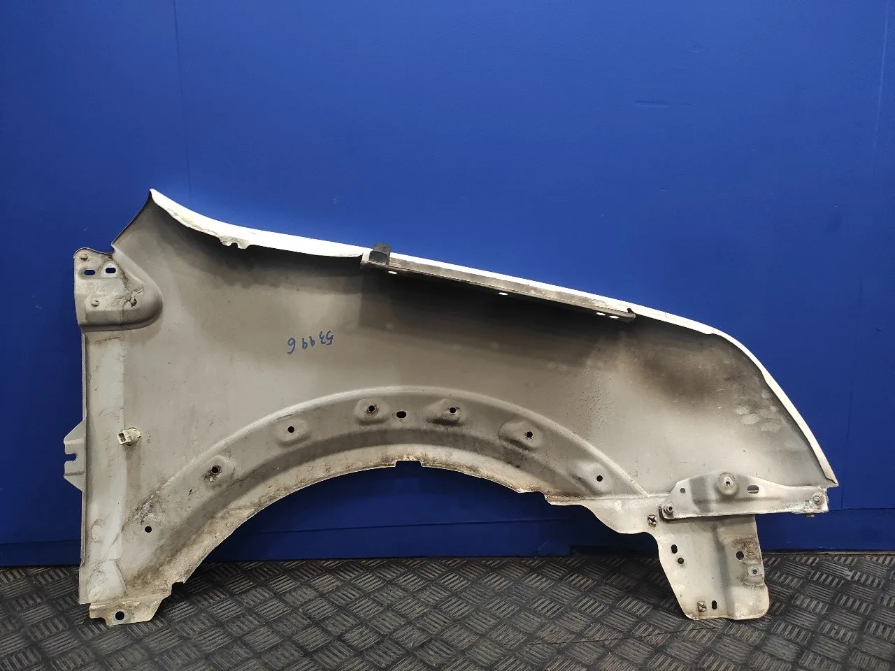 Aleta Delantera Izquierda para Ford Transit Connect (Tc7)