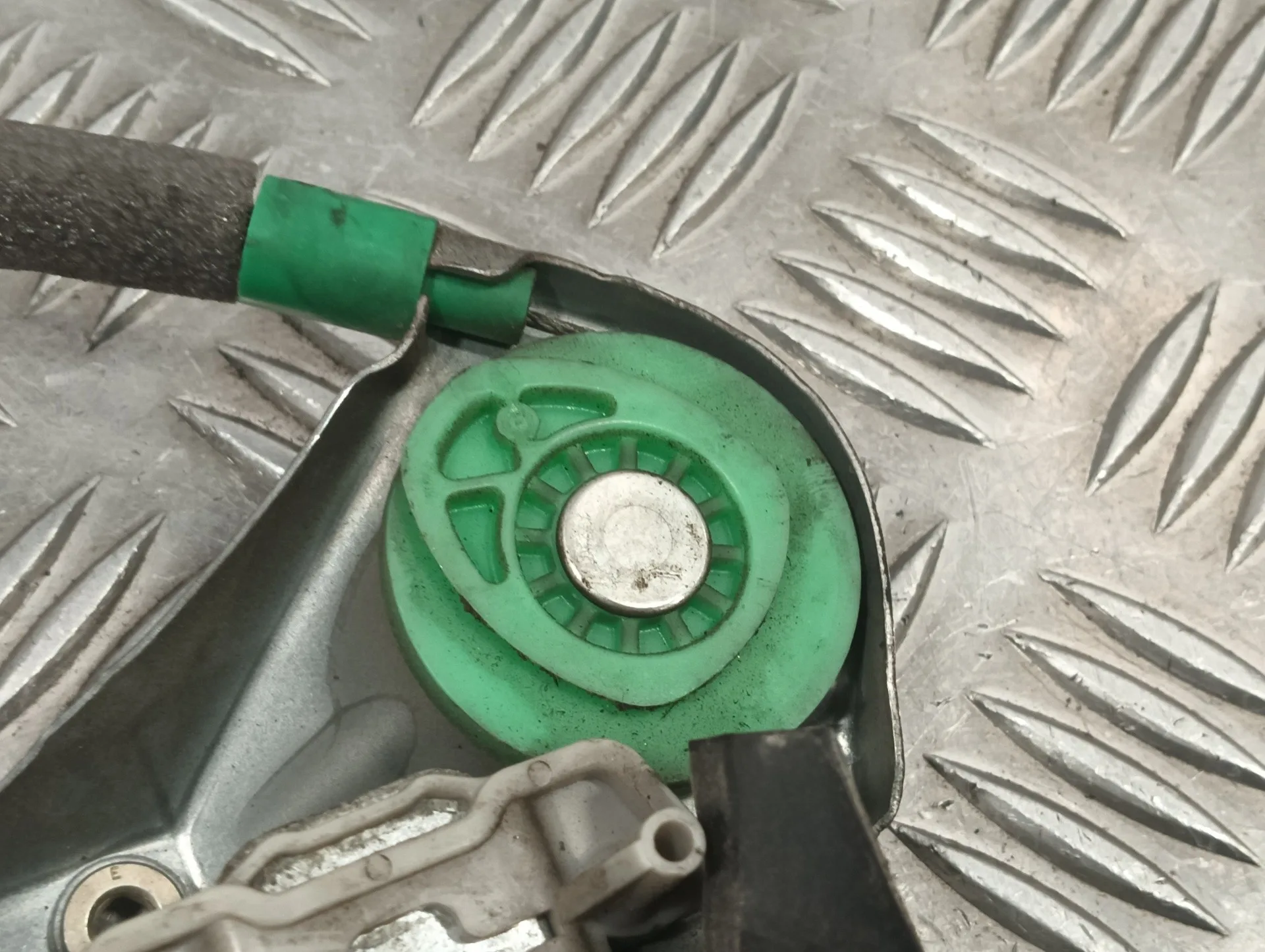 Elevalunas Delantero Derecho para Ford Focus Berlina (Cak)