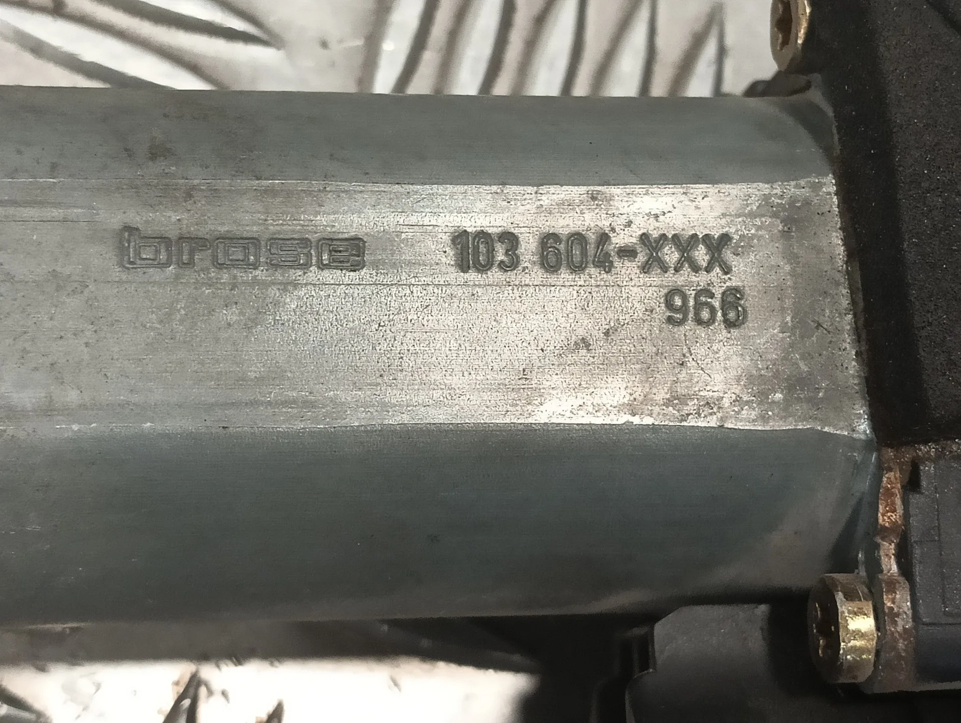 Elevalunas Delantero Derecho para Ford Focus Berlina (Cak)