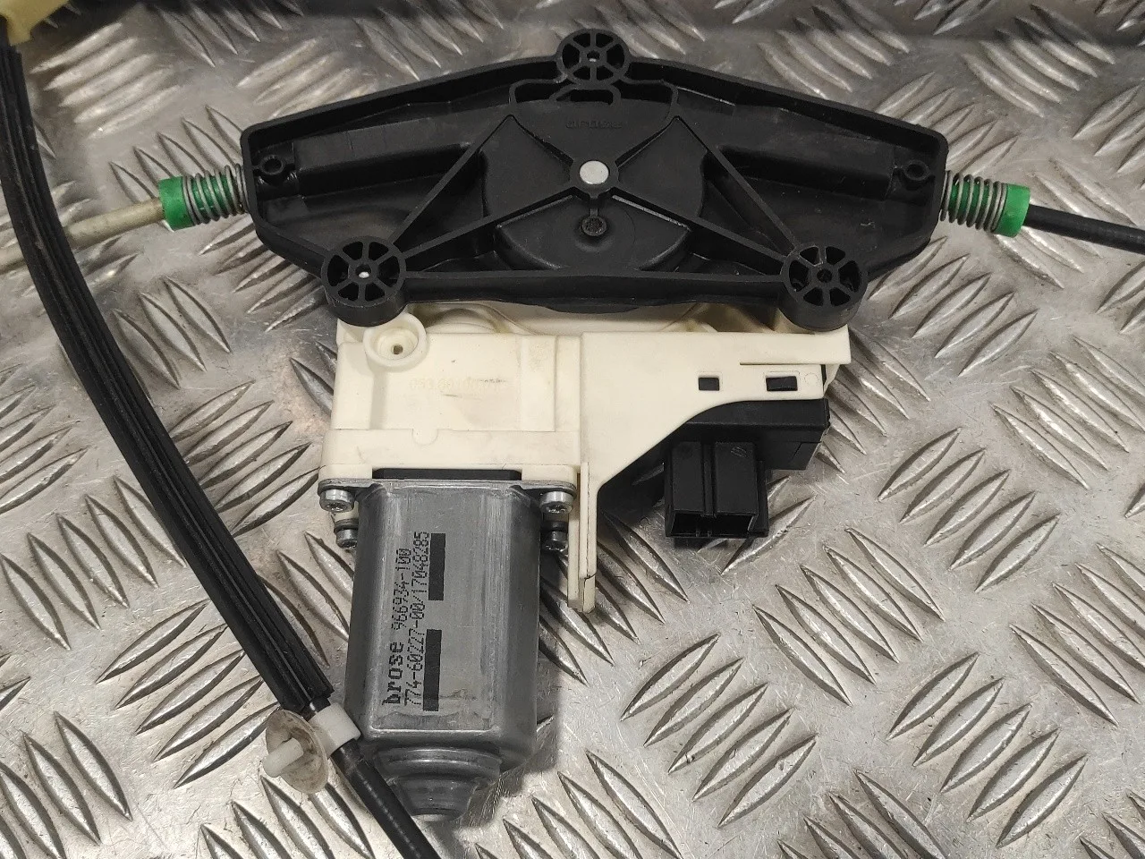Elevalunas Delantero Derecho para Audi A4 Avant (8K5) (2008)