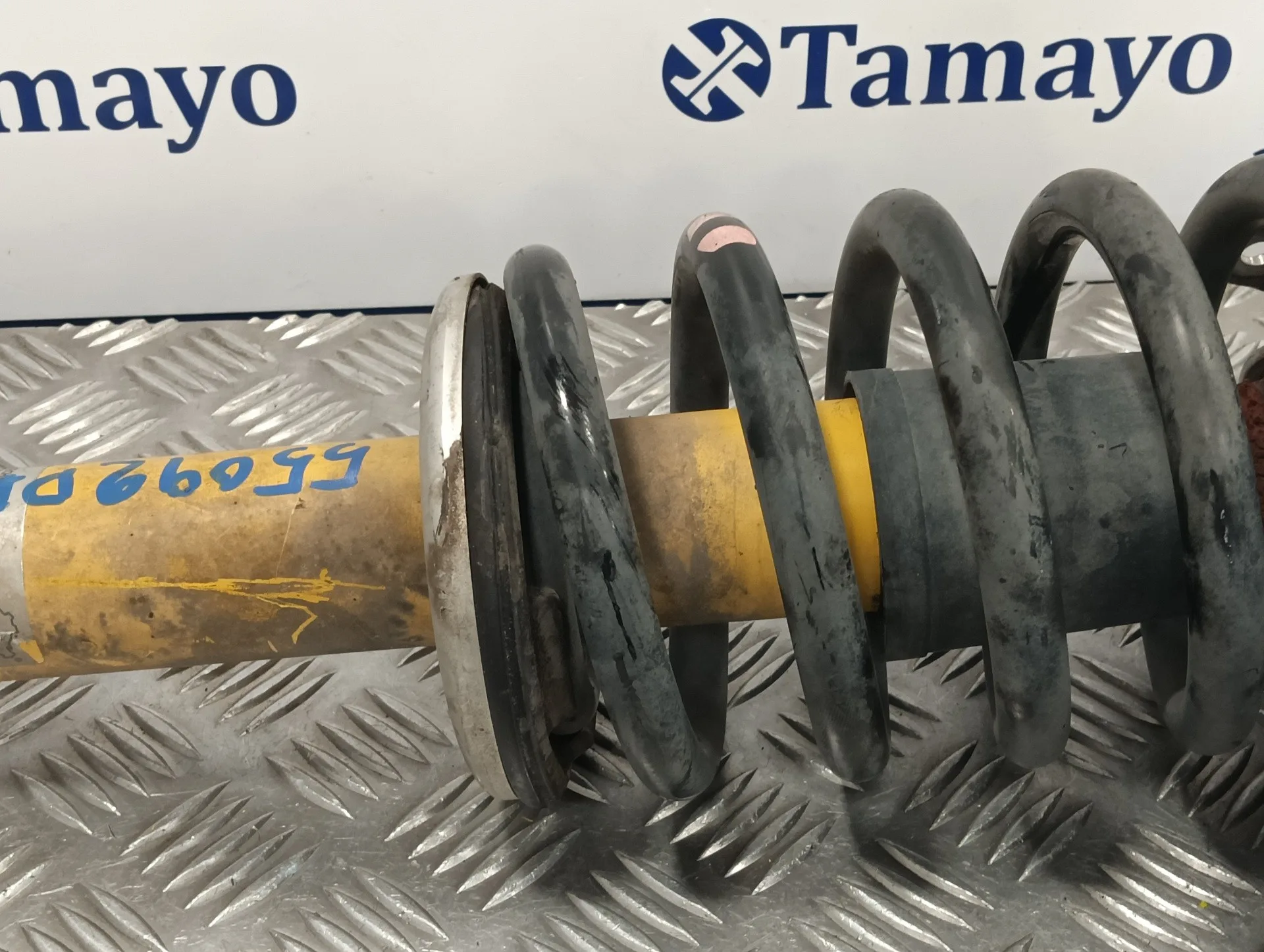 Amortiguador Delantero Derecho para Audi A4 Avant (8E)