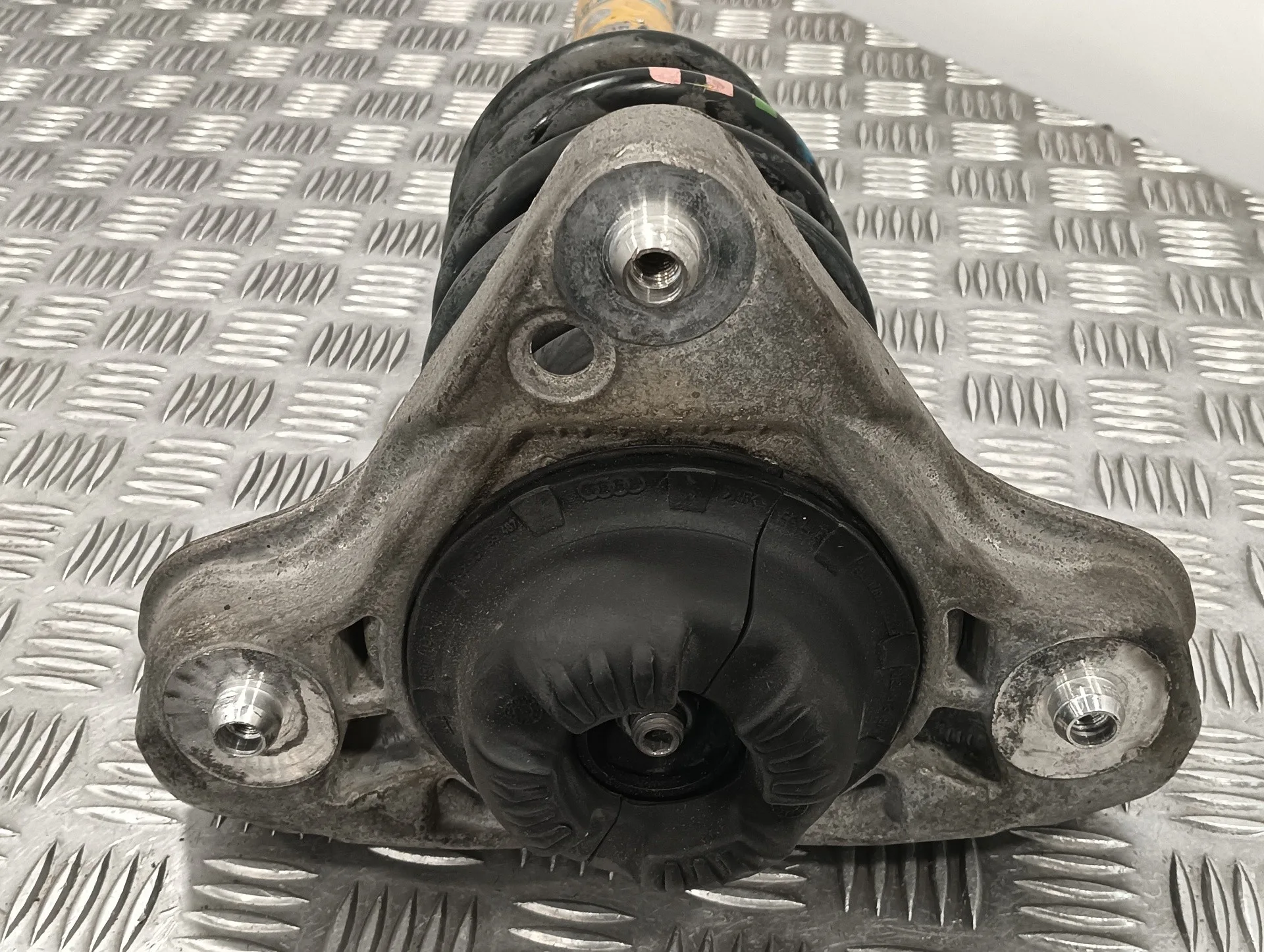 Amortiguador Delantero Derecho para Audi A4 Avant (8E)