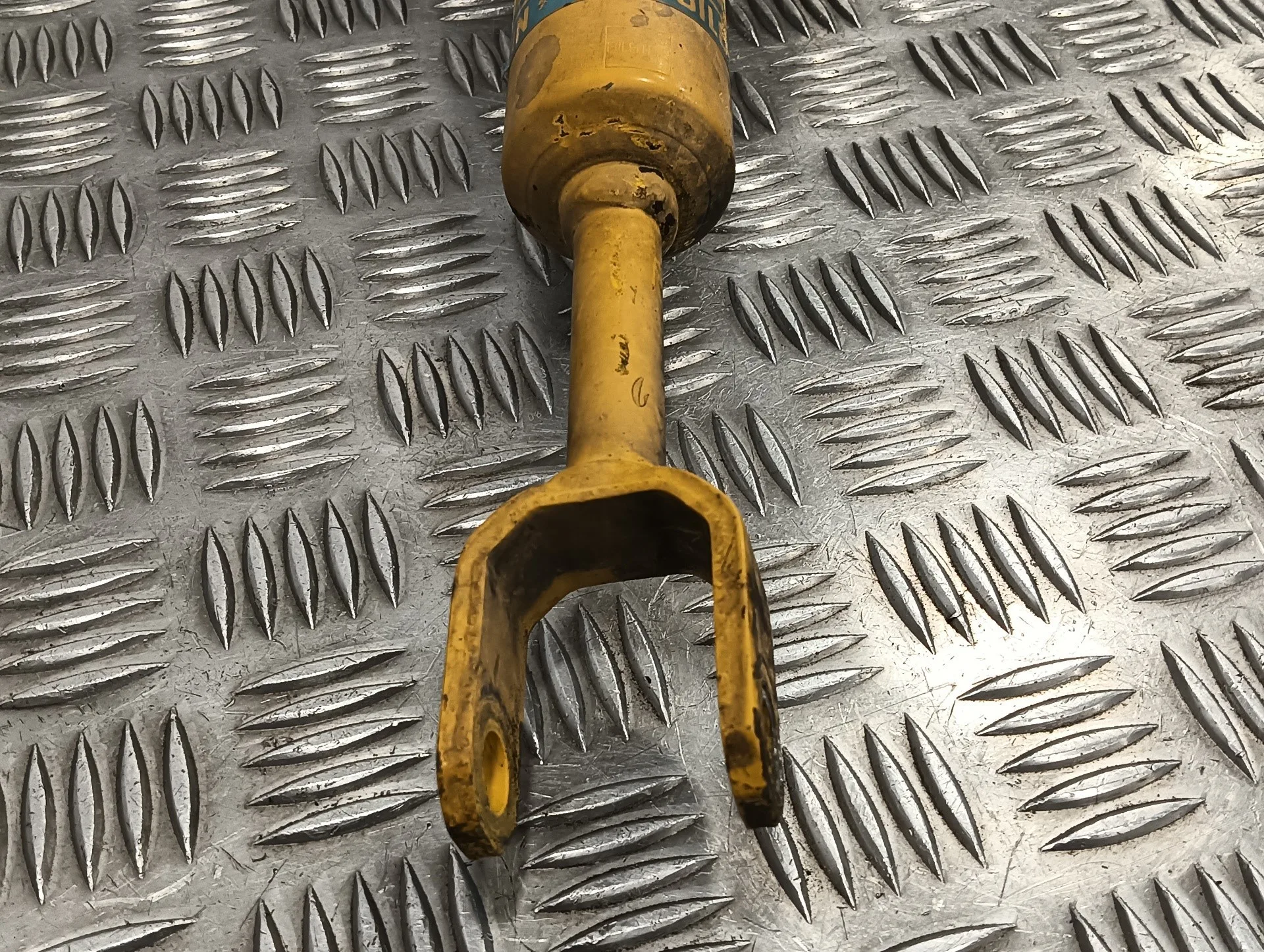 Amortiguador Delantero Derecho para Audi A4 Avant (8E)