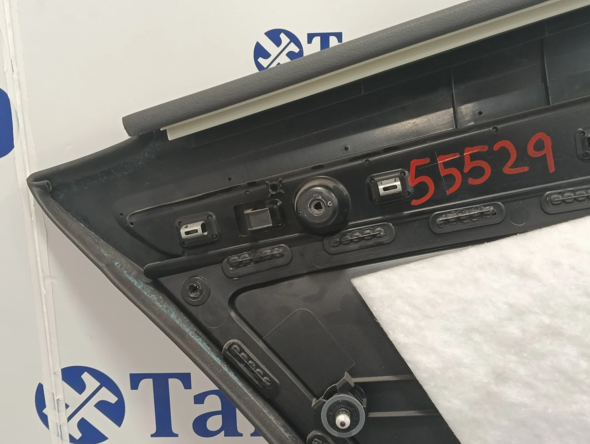 Guarnecido Puerta Trasera Derecha para Audi A4 Avant (8K5) (2008)