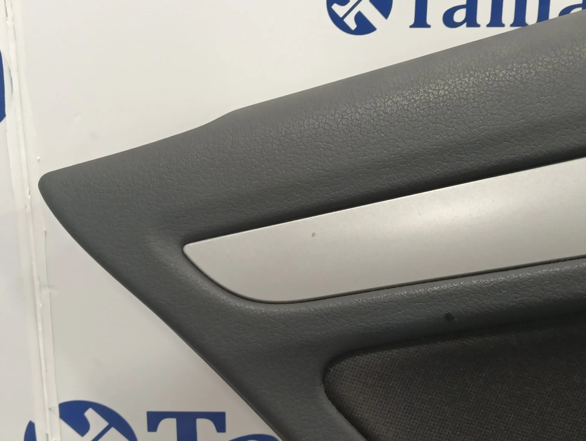 Guarnecido Puerta Trasera Izquierda para Audi A4 Avant (8K5) (2008)