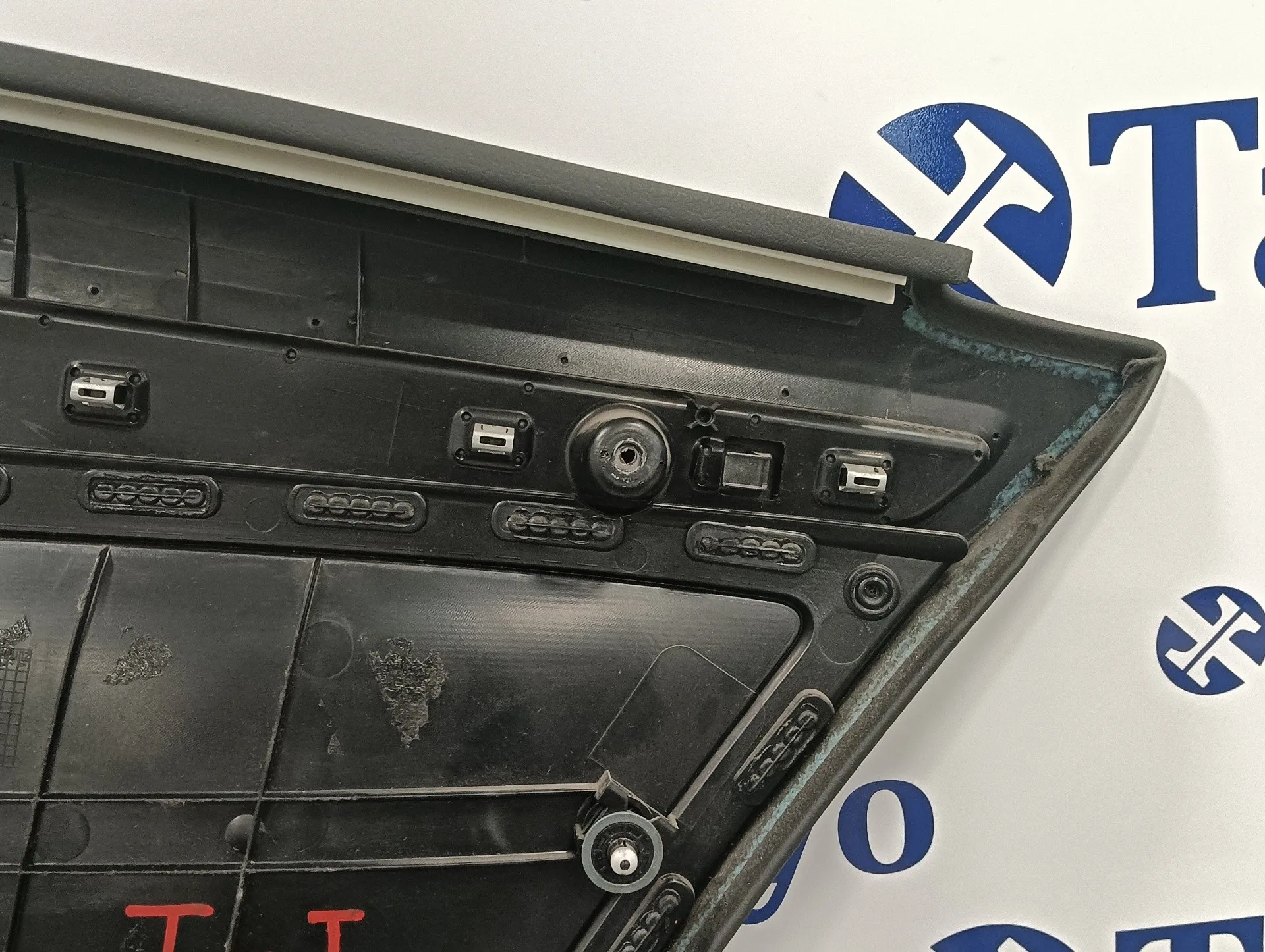 Guarnecido Puerta Trasera Izquierda para Audi A4 Avant (8K5) (2008)