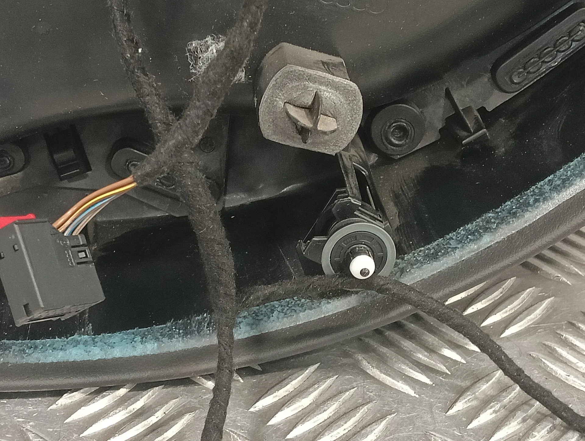 Guarnecido Puerta Trasera Izquierda para Audi A4 Avant (8K5) (2008)