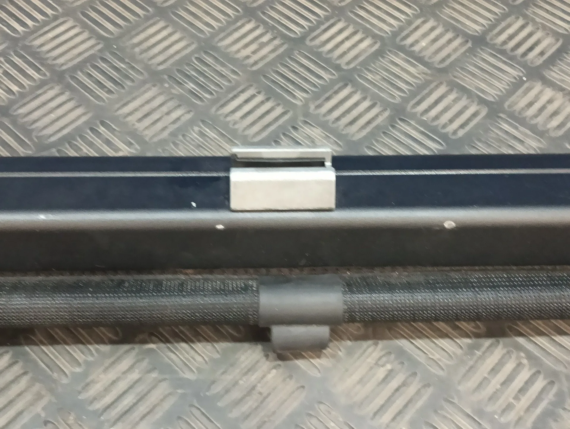 Separador Carga para Audi A4 Avant (8K5) (2008)