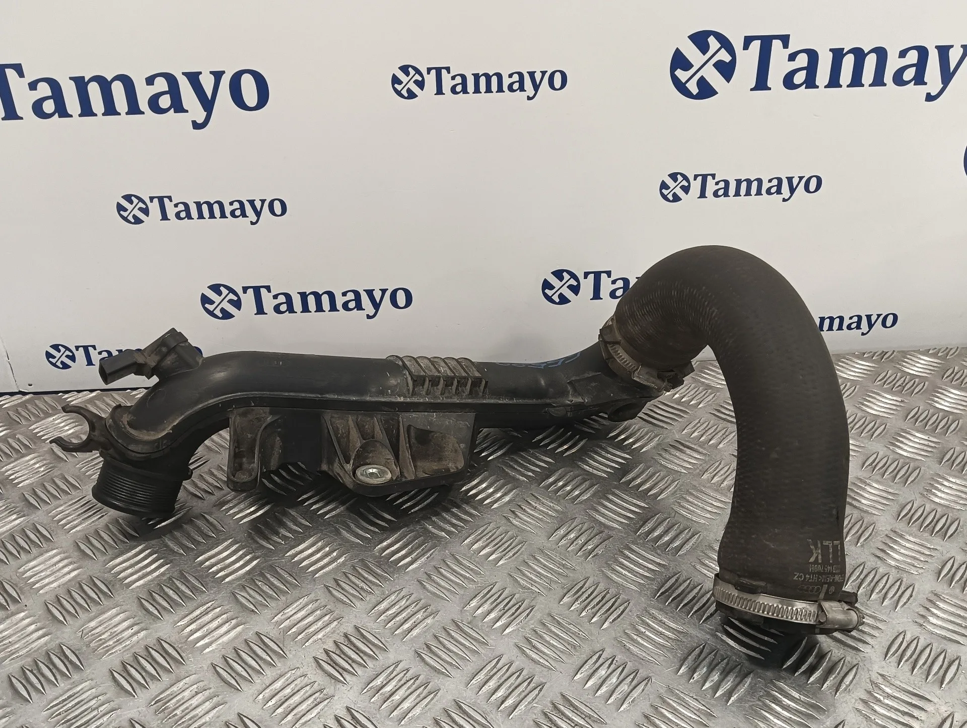 Tubo para Audi A4 Avant (8K5) (2008)