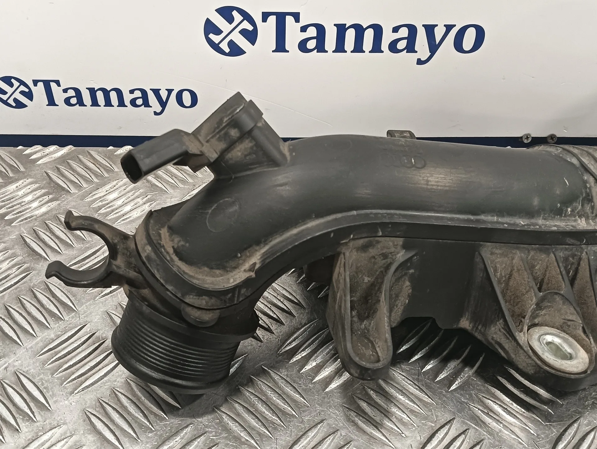 Tubo para Audi A4 Avant (8K5) (2008)
