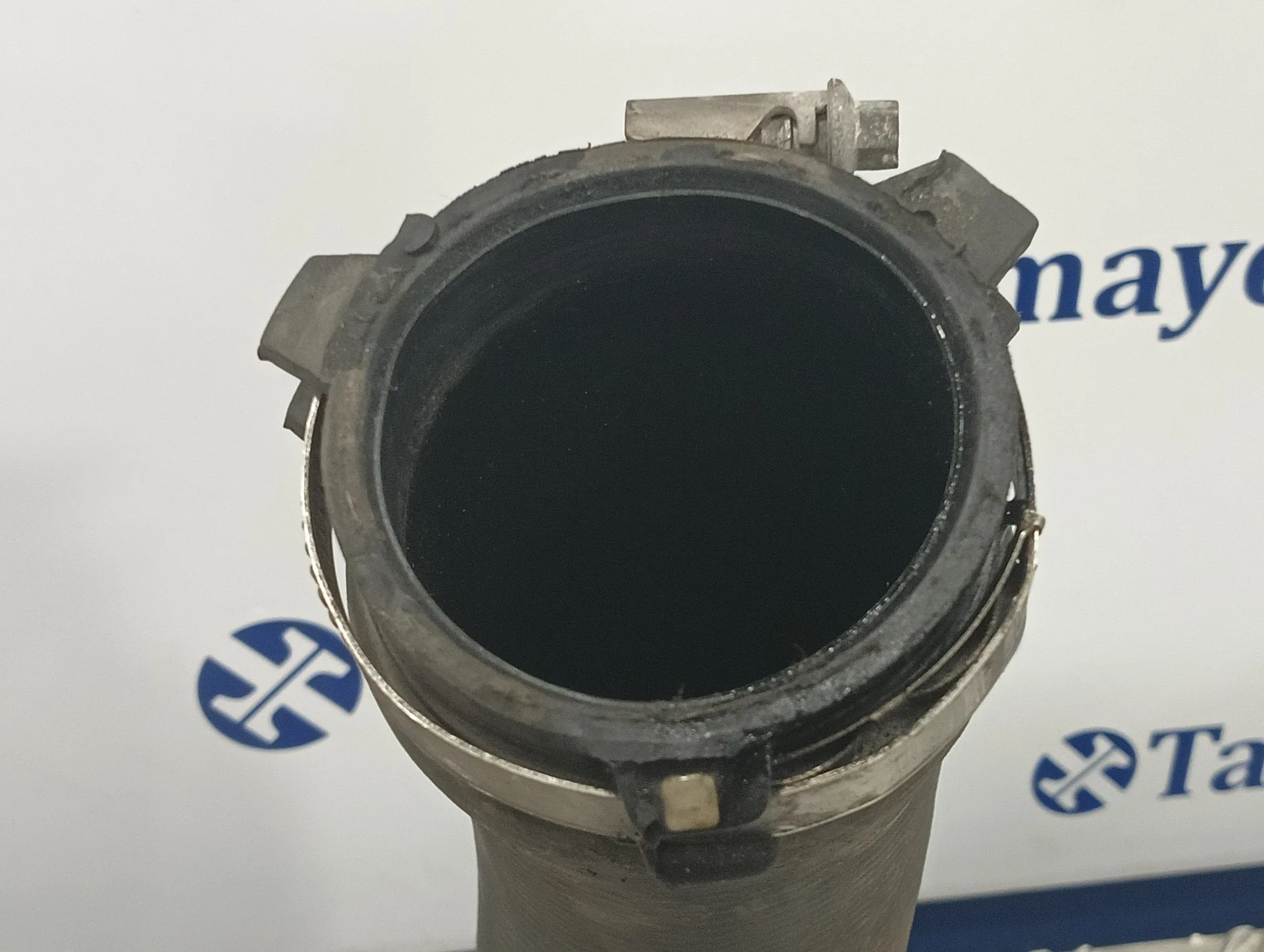 Tubo para Audi A4 Avant (8K5) (2008)