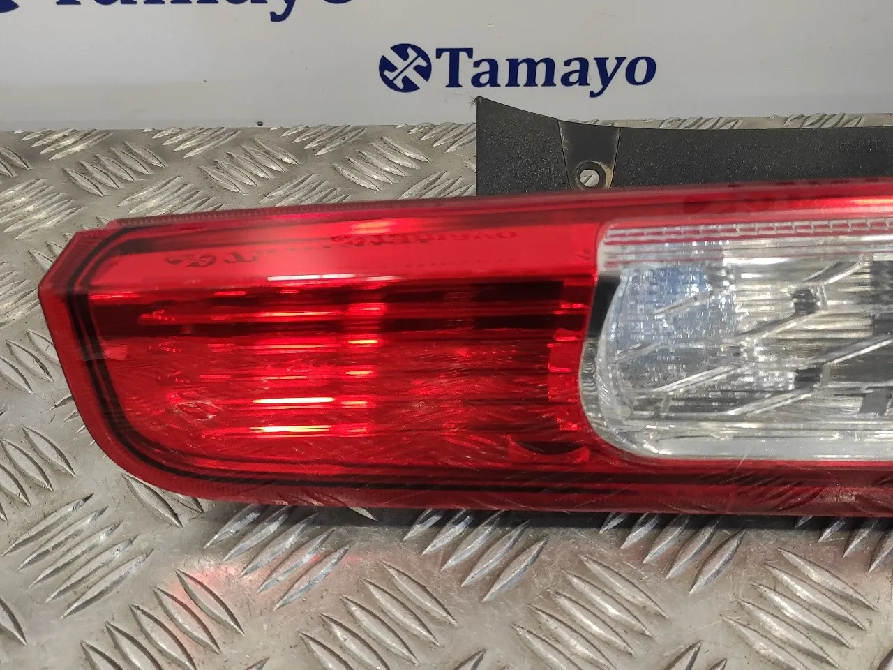 Piloto Trasero Izquierdo para Ford Focus Berlina (Cap)