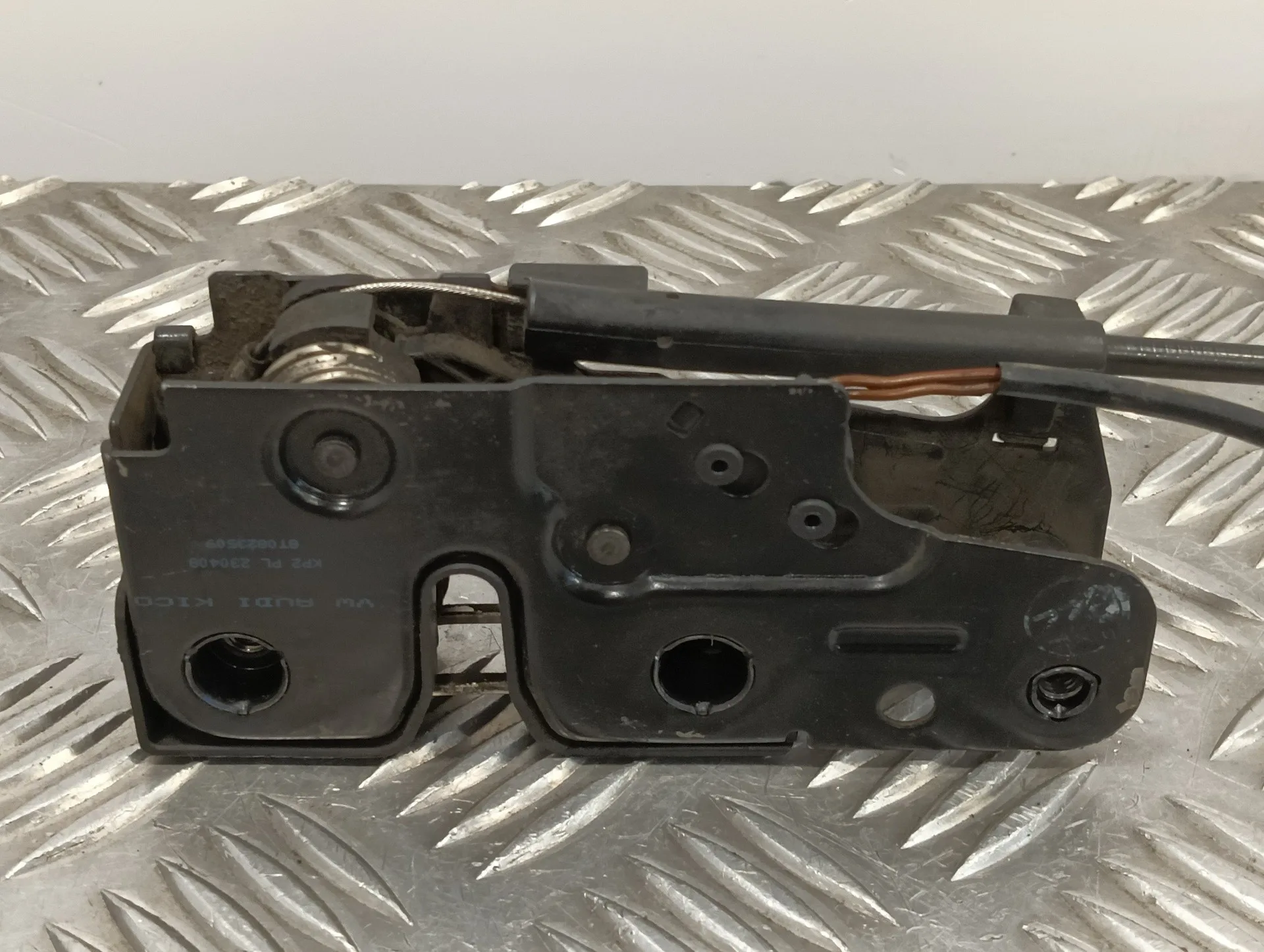Cerradura Capot para Audi A4 Avant (8K5) (2008)