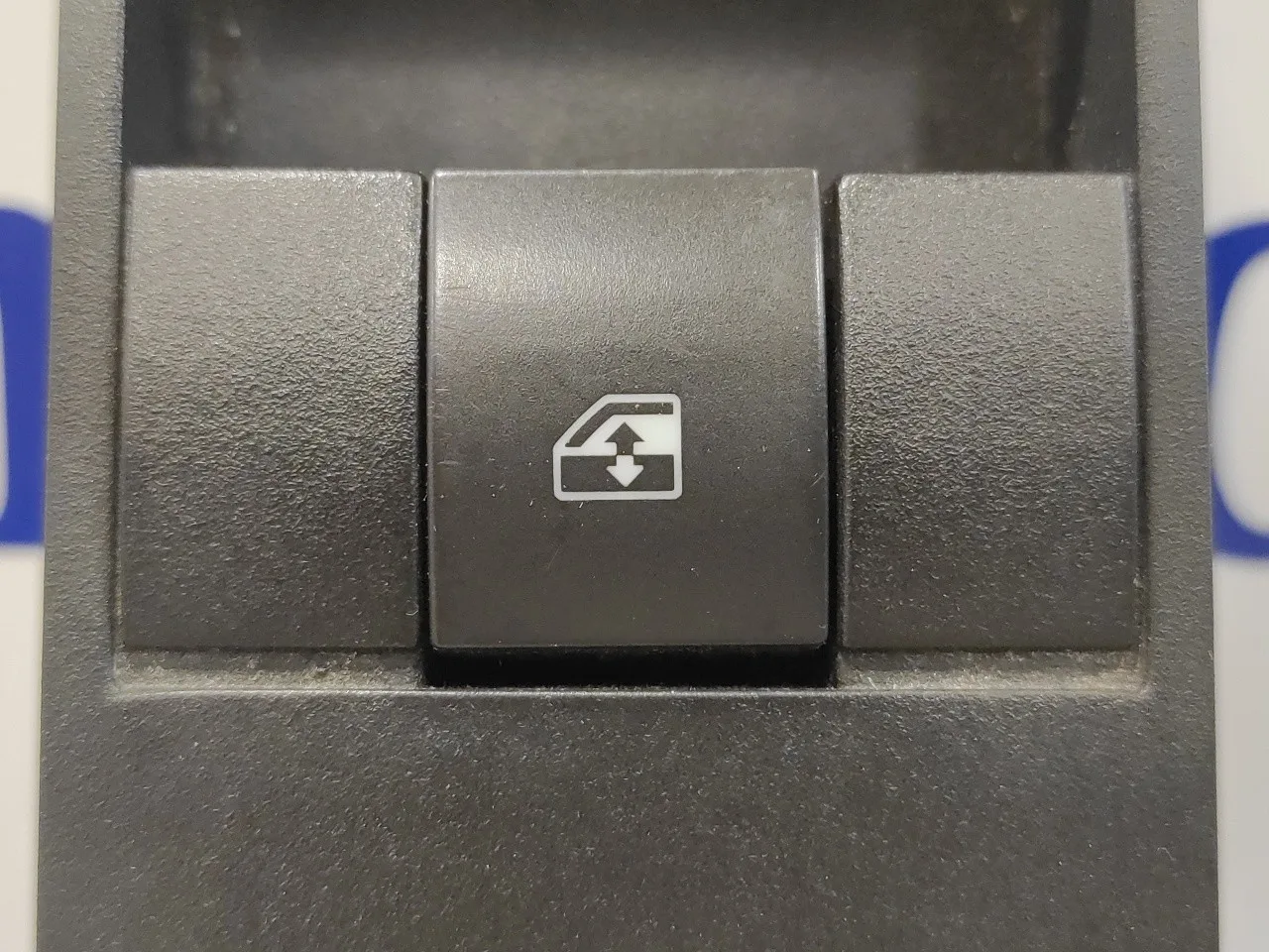 Mando Elevalunas Delantero Derecho para Opel Astra H Ber.