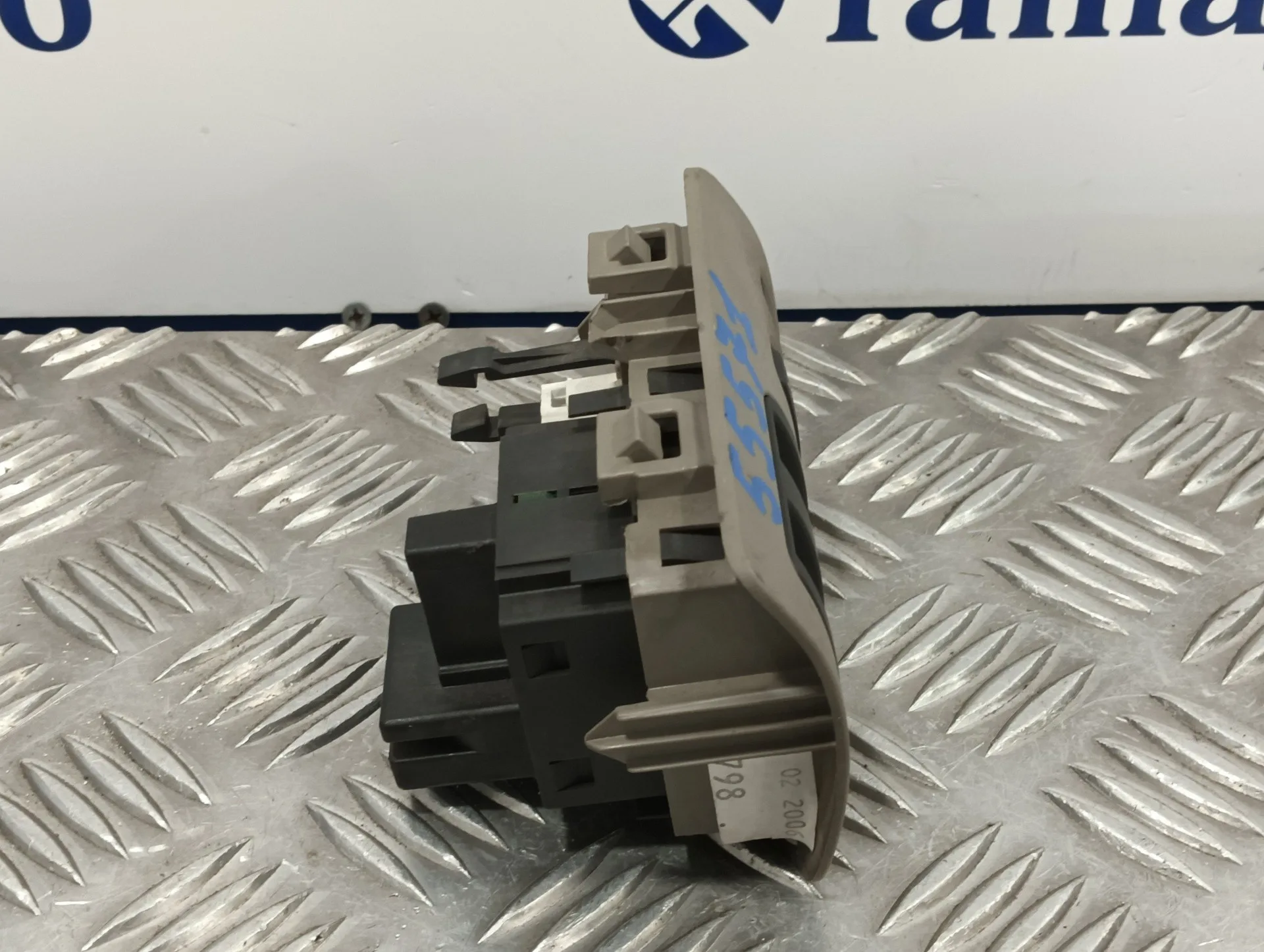 Mando Regulacion Faros para Renault Clio Iii