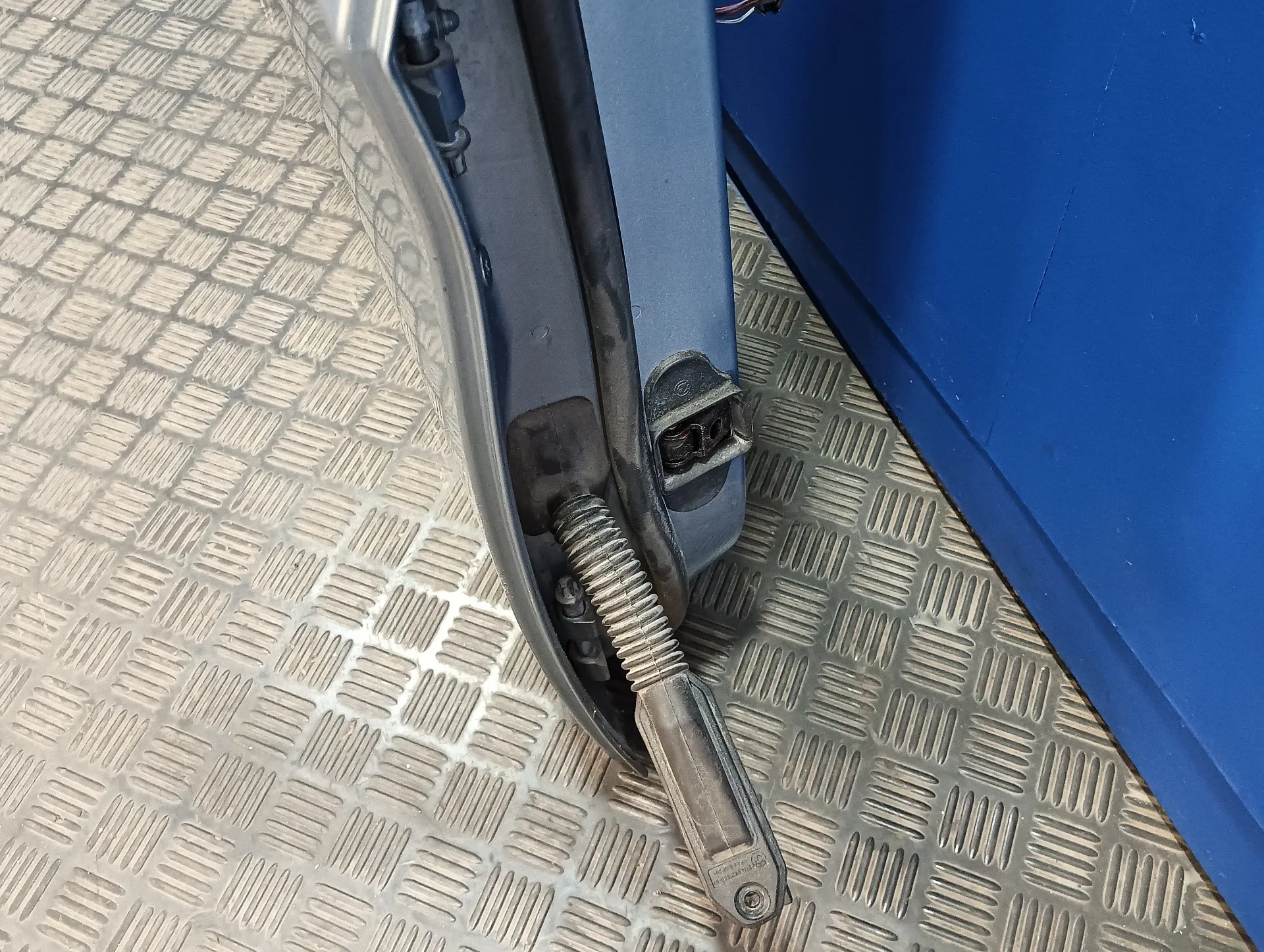 Puerta Trasera Derecha para Bmw Serie 3 Berlina (E90)