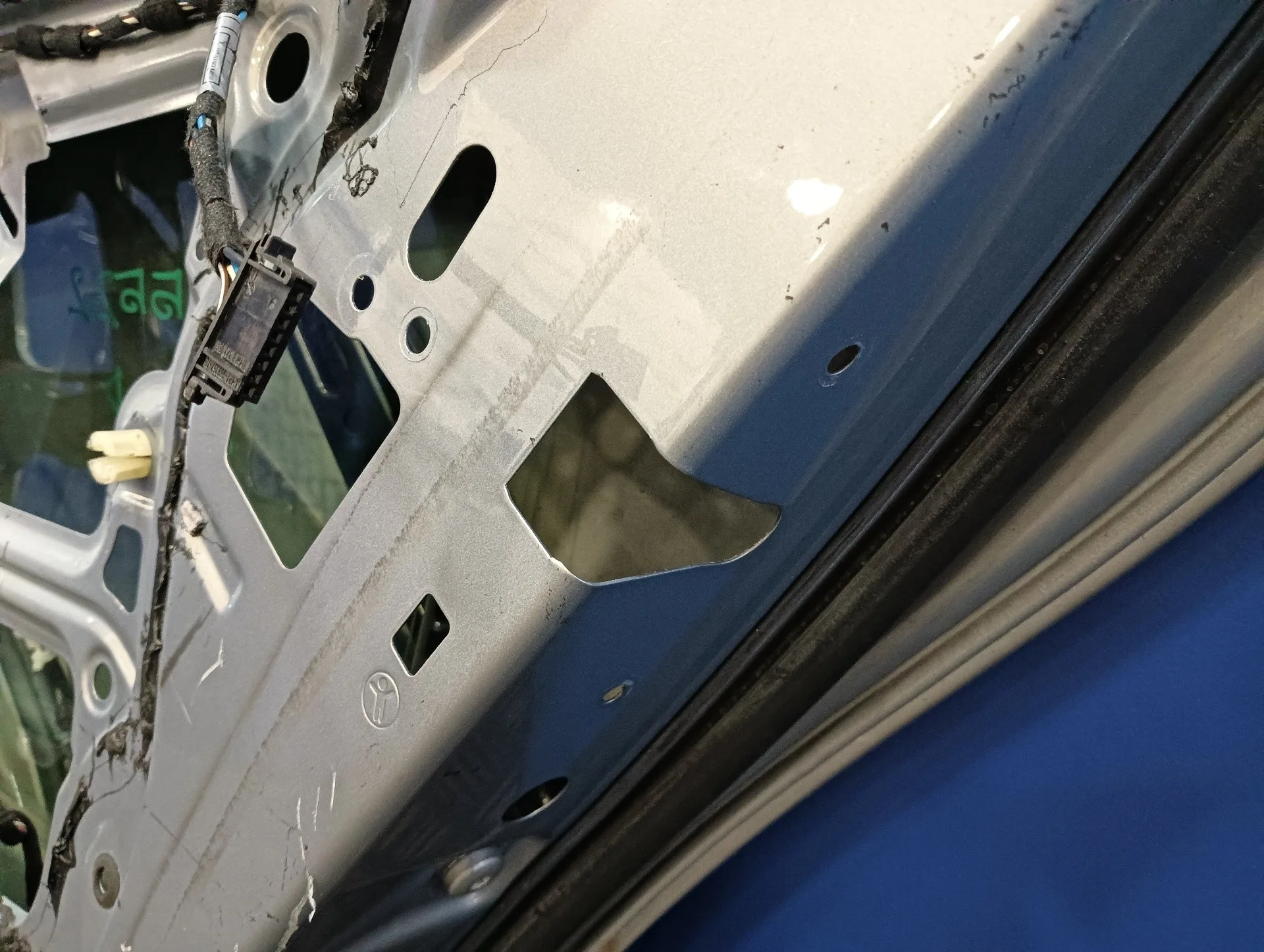 Puerta Trasera Derecha para Bmw Serie 3 Berlina (E90)