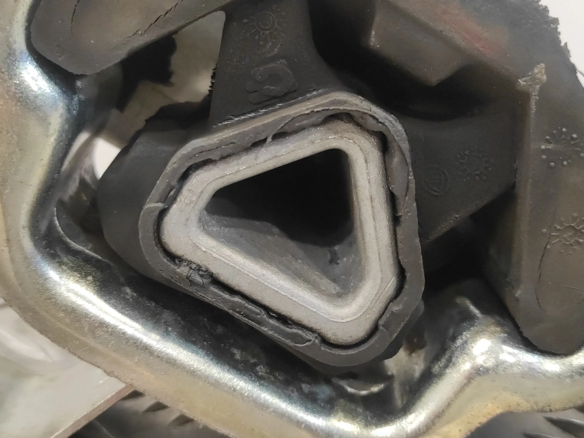 Soporte Motor Izquierdo para Opel Combo D