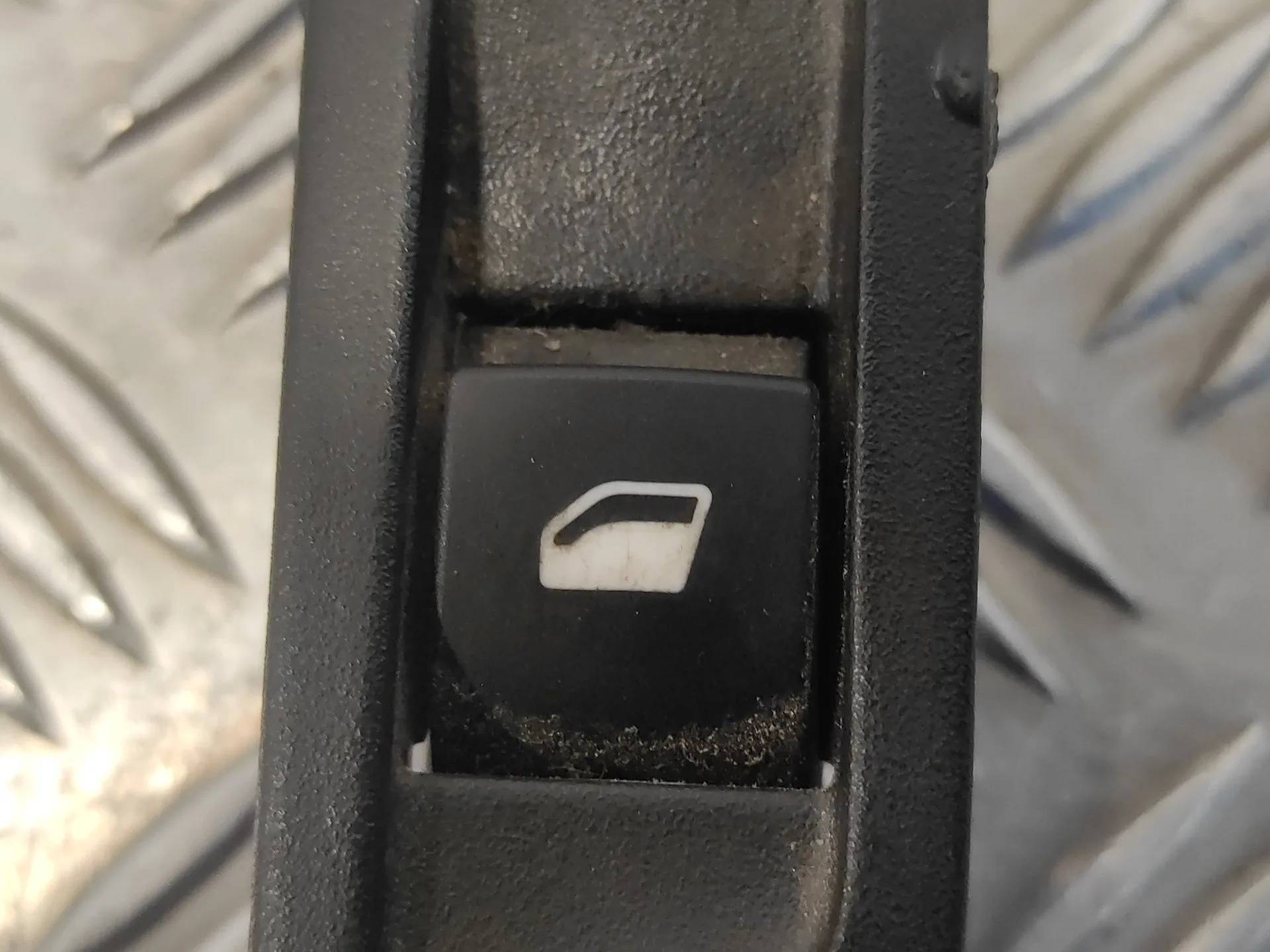 Mando Elevalunas Delantero Izquierdo para Citroën C-Elysee