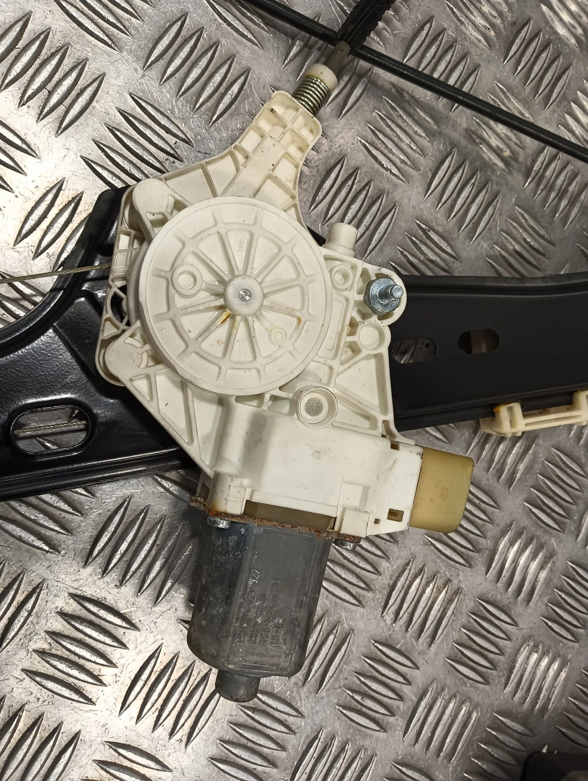 Elevalunas Delantero Izquierdo para Bmw Serie 3 Berlina (E90)