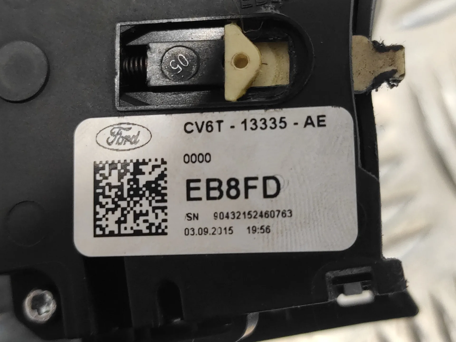 Mando Intermitentes para Ford Kuga (Cbs)