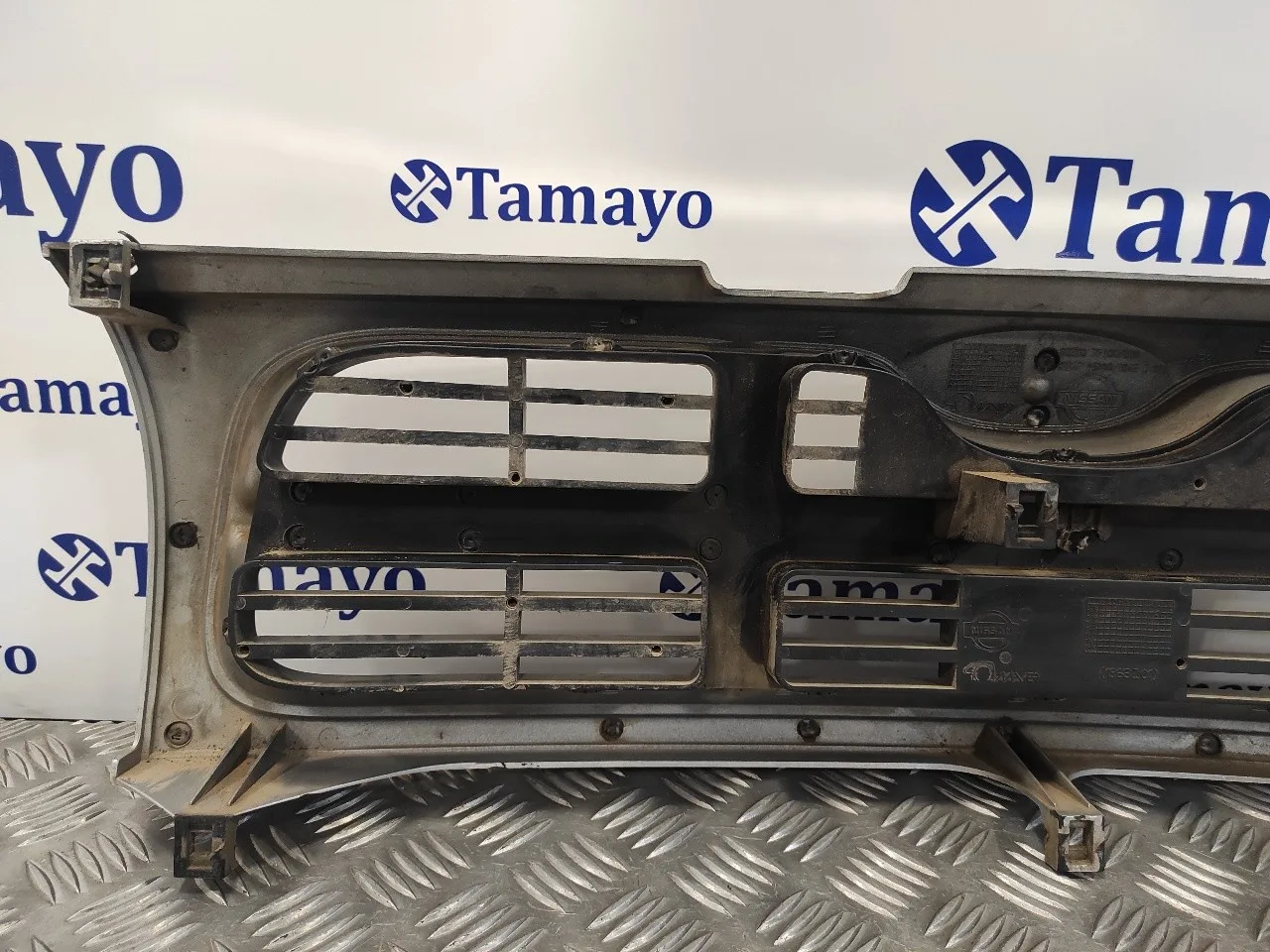 Rejilla Delantera para Ford Maverick (Nl)